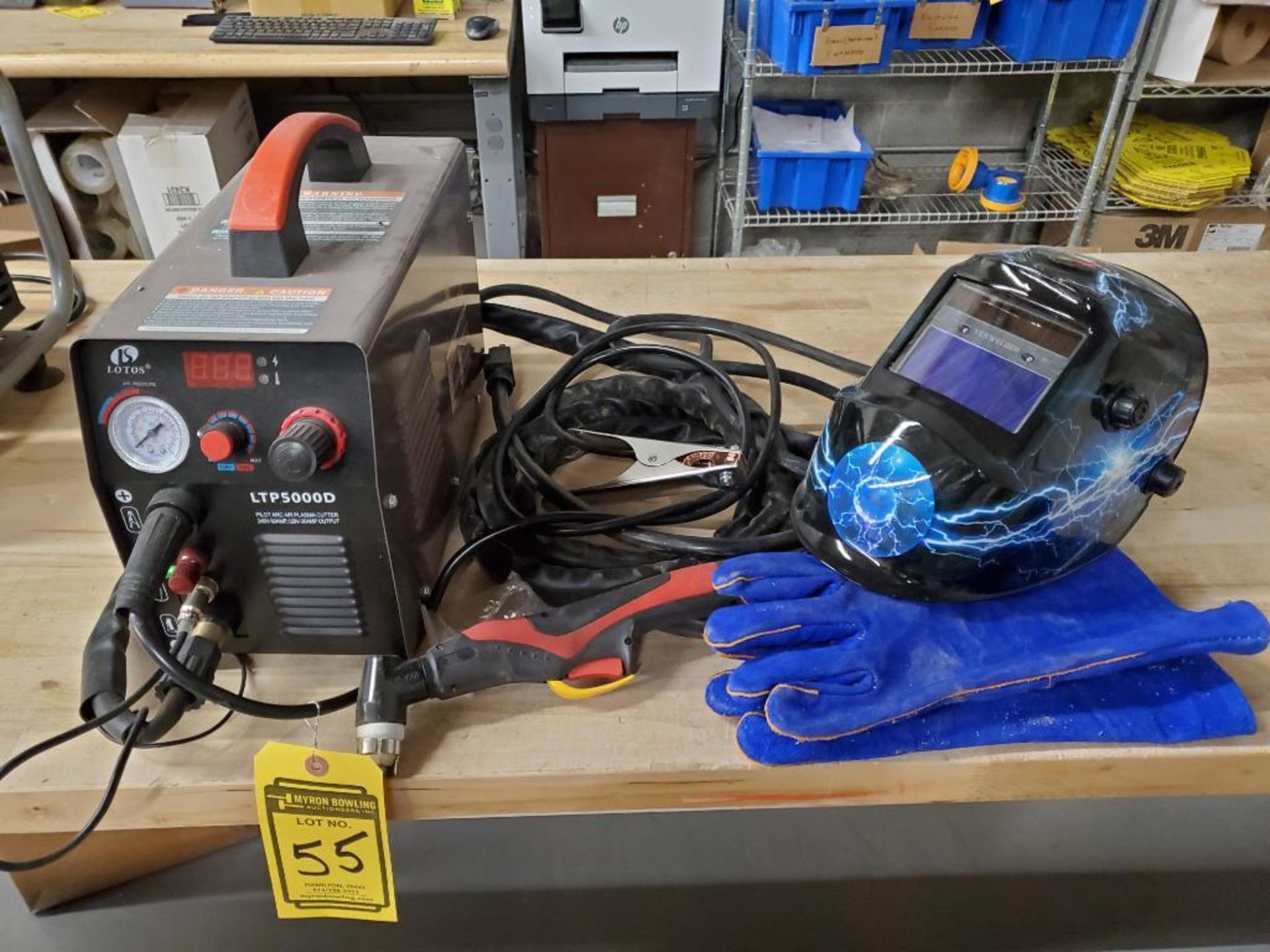 Lotos Pilot Arc Plasma Cutter, MODEL LTP5000D, 240 V-50 AMP, 120 V-30 AMP Output, w/ Head, Leads, Ye