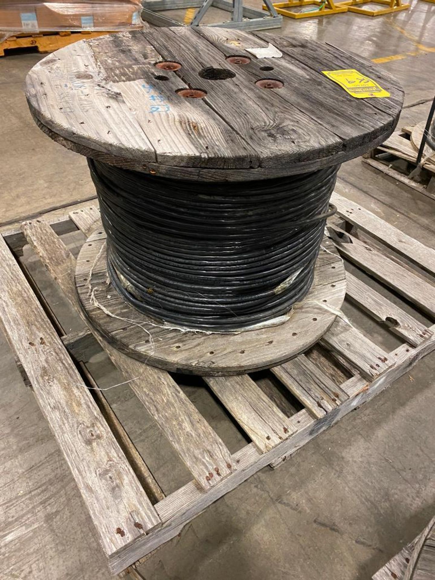 Spool of 3-Strand Electrical Wire - Image 4 of 6
