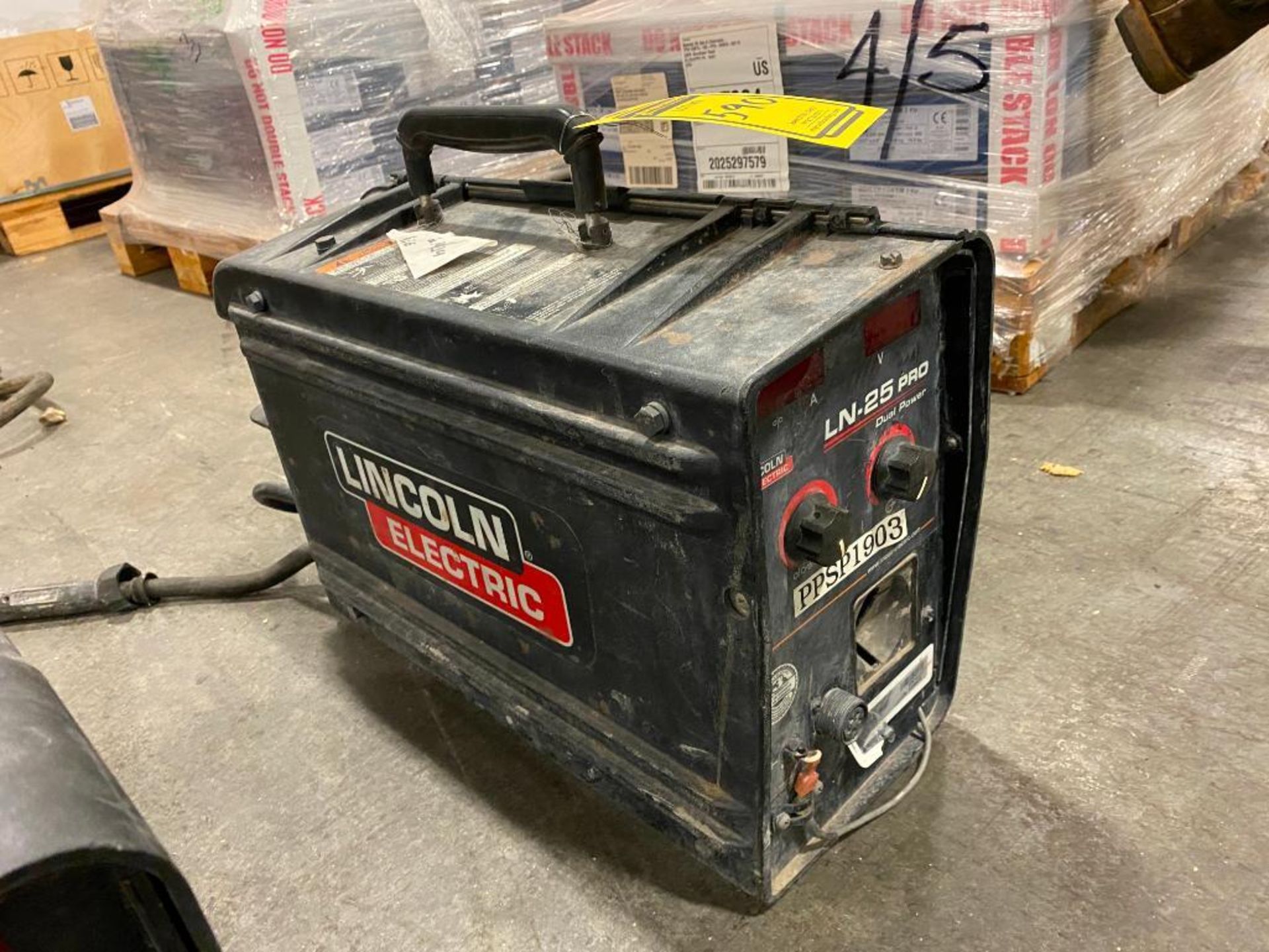 Lincoln LN-25 Pro Dual Power Wire Feeder Suitcase Welder, S/N N/A