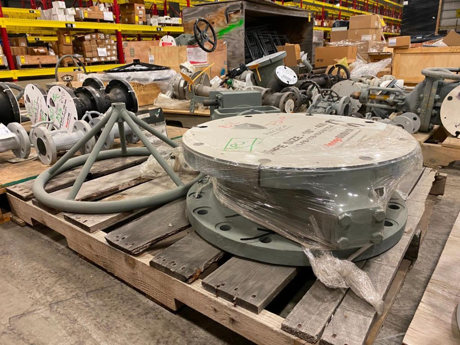 (3) Skids of Valves, 16" S/N 6018/01118-004-005, 8" WCB Gate Valve, Valves Wheels - Image 3 of 10