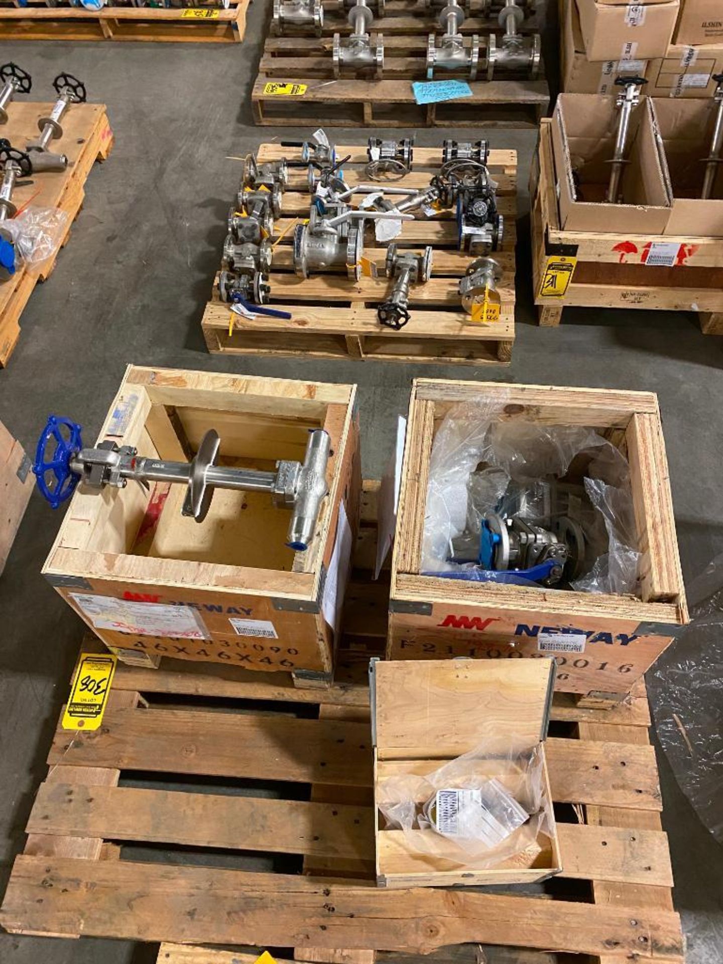 (3) Assorted Size Gate Valves - Image 2 of 6