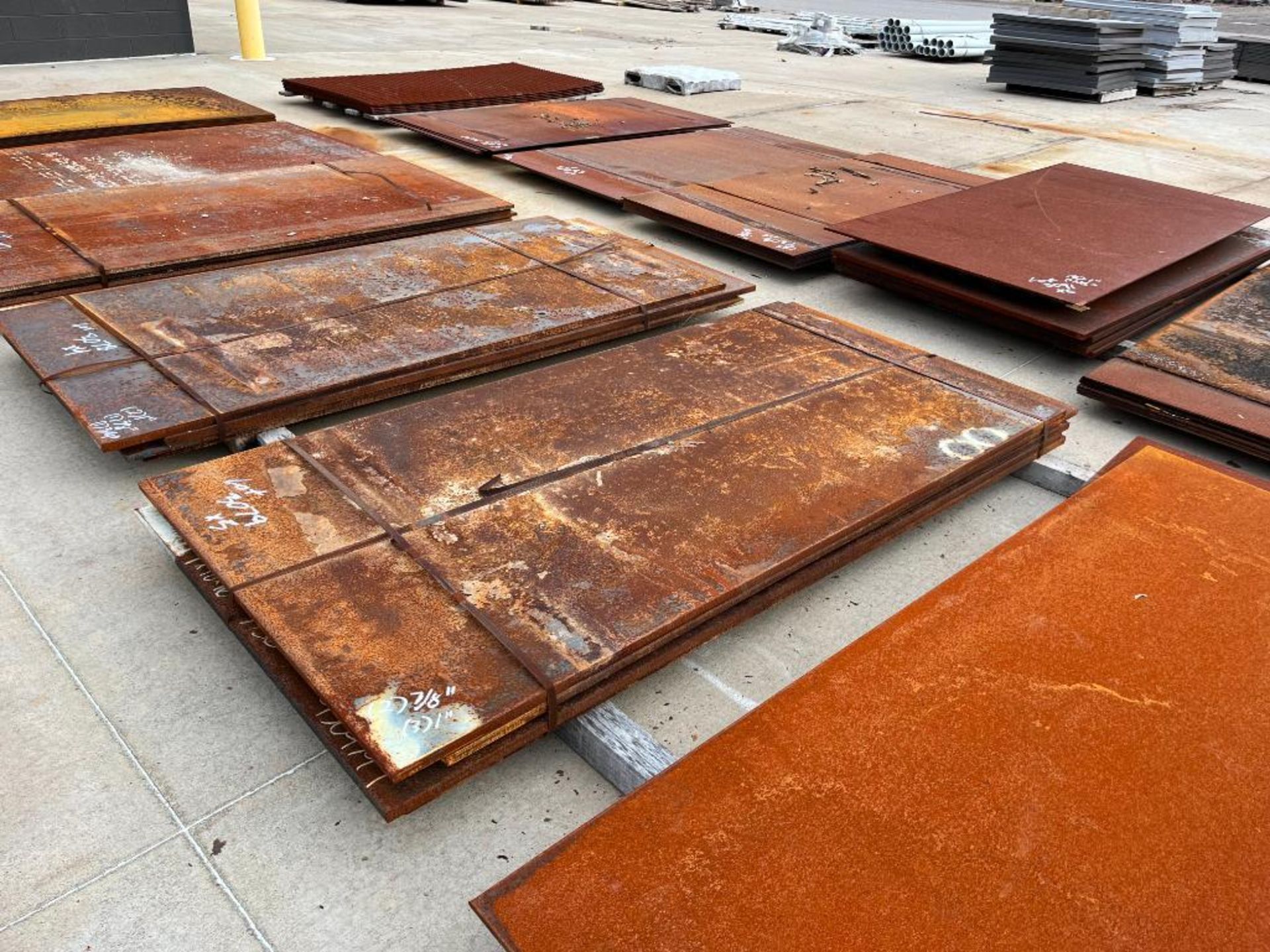 (5) Steel Plates: (2) 8' x 4' x 7/8", (3) 8' x 4' x 1" - Image 2 of 2