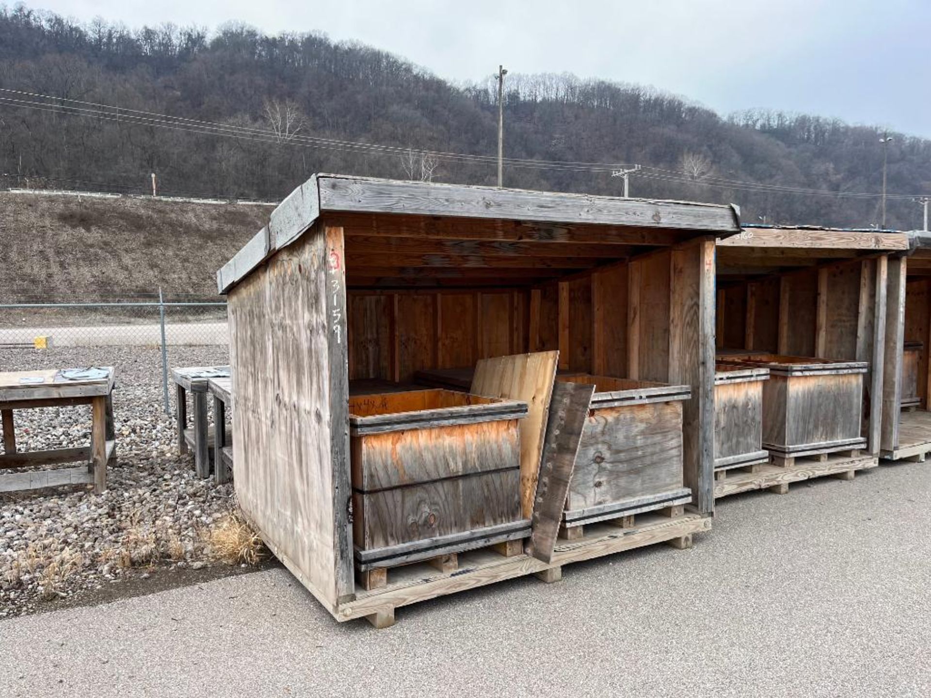 Shed & Content of Assorted Steel, 8' x 10' x 7' - Image 2 of 4