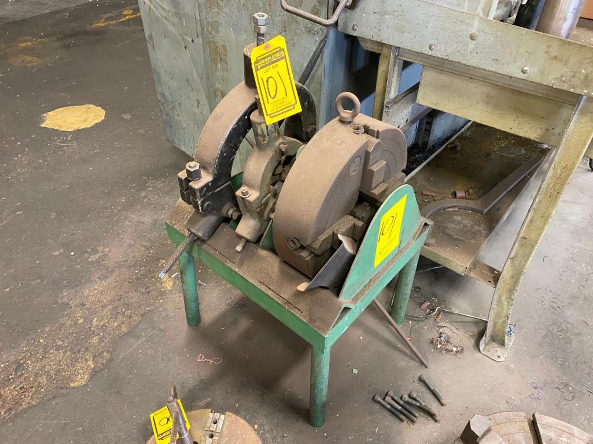 4-Jaw Chuck, 15'', (2) Steady Rests, & Stand