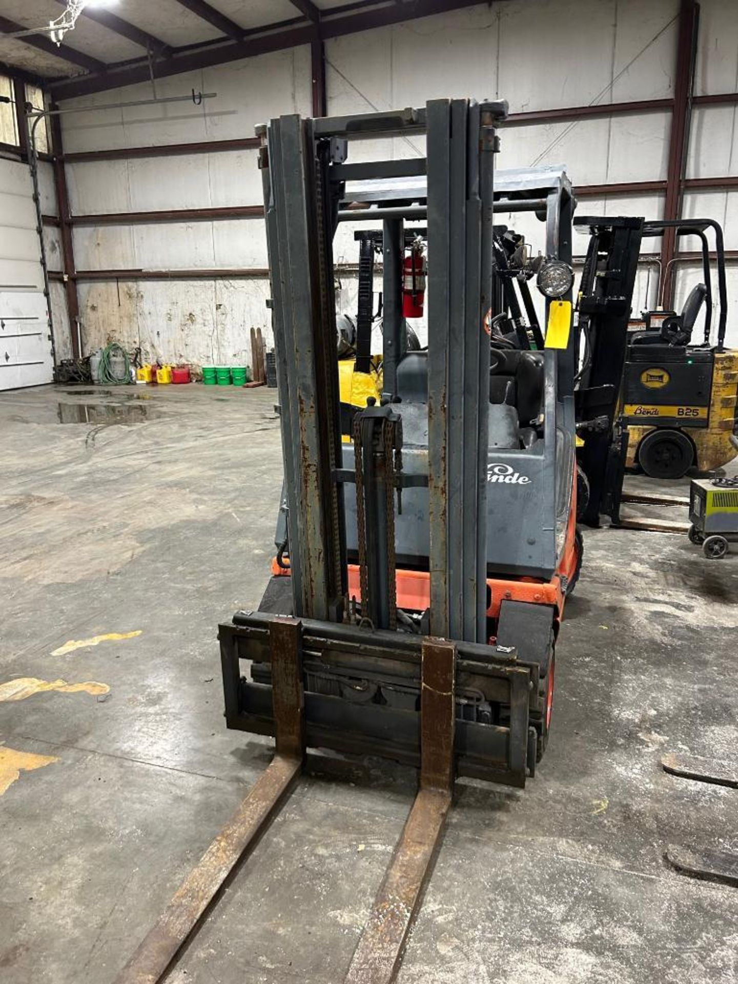 Linde 3,000-LB. Capacity Forklift, Model H16T, S/N 350G07121416, LPG, Pneumatic Tires, Lever Shift T - Image 2 of 8