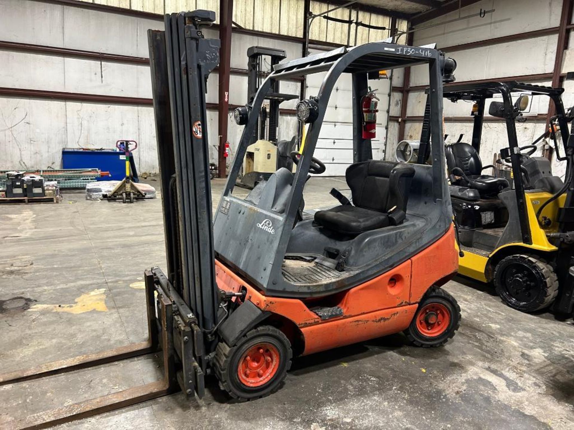 Linde 3,000-LB. Capacity Forklift, Model H16T, S/N 350G07121416, LPG, Pneumatic Tires, Lever Shift T - Image 3 of 8