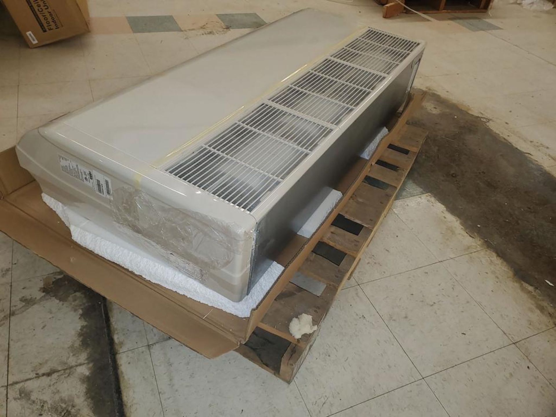 (5) Trane 30,000 BTU "Inverter" Indoor Mini-Split Floor/Ceiling Heat Pump Units, Model 4TXU2030A10N0 - Image 3 of 6