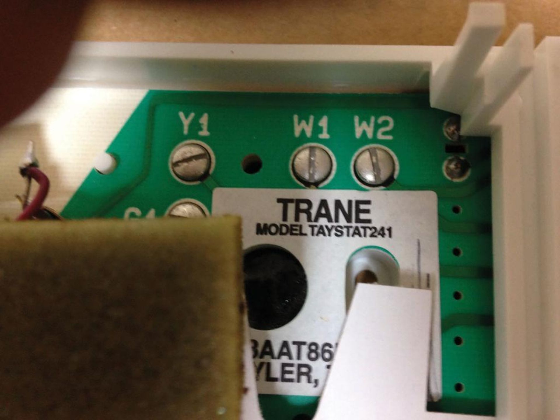 (100) Trane Multi-Stage Room Thermostats (Manual Changeover), Volts: 30 Vac, Amps: 1.5, Heating: 2-S - Image 4 of 6