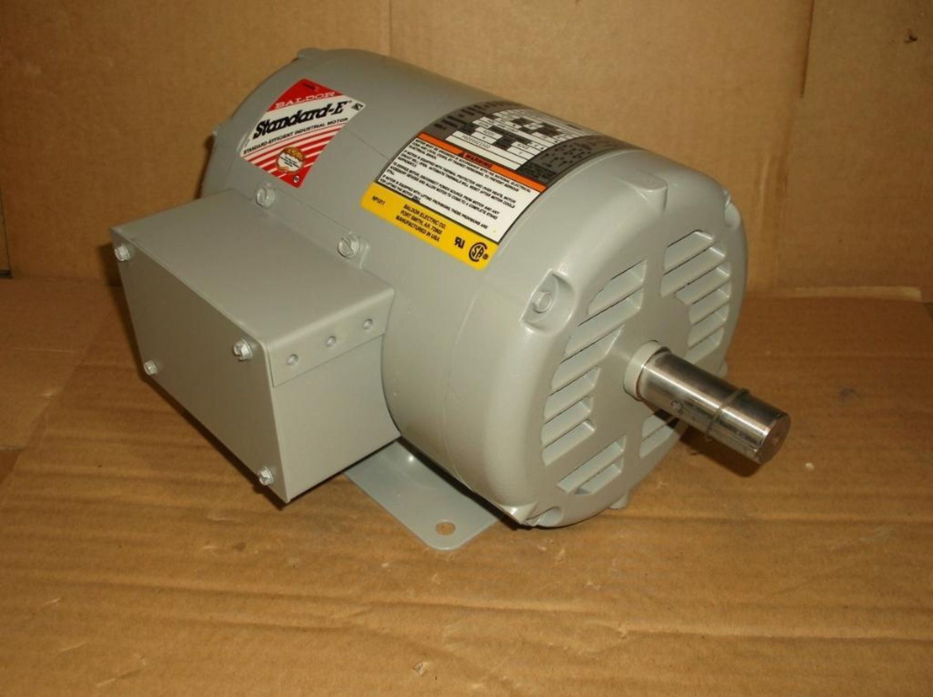 (1) Dayton 3/4 Hp Inverter Duty Motor, Model 3N696BA, Totally Enclosed Non-Ventilated, 3/4 Hp, Hertz - Image 3 of 17