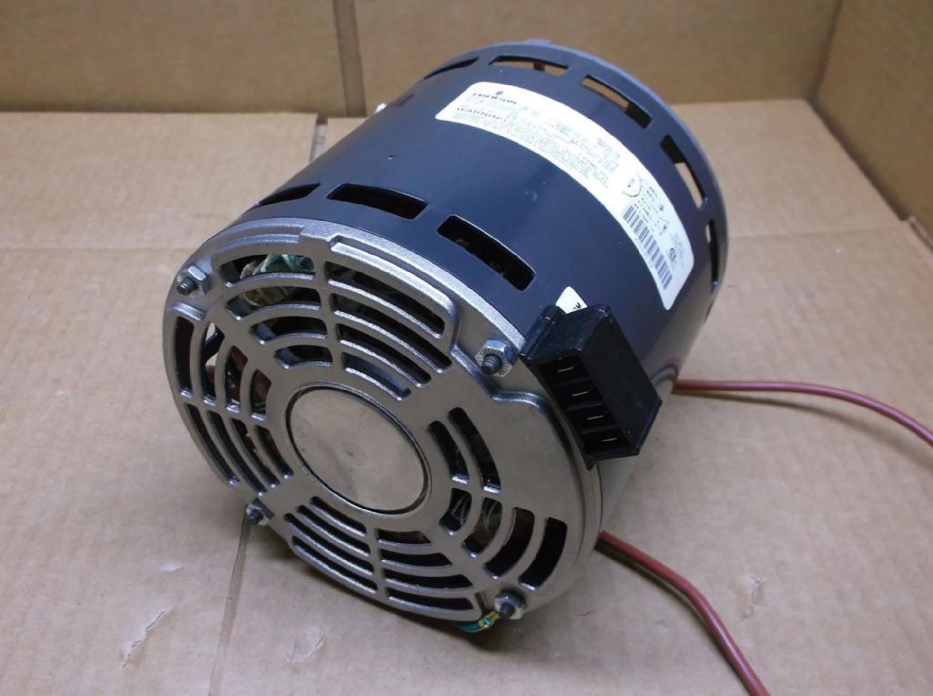 (102) Emerson 3/4hp Direct Drive Blower Motors, Model R20010002, Voltage: 115, Phase: 1,Hertz: 60,Am - Image 4 of 4