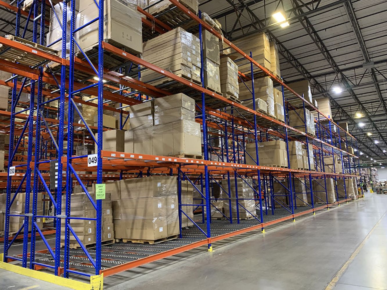 Visual Comfort - (2,800+/-) Bays of Interlake Teardrop Pallet Rack, (7) Orion Stretch Wrappers - New As 2021, Material Handling, Compactor