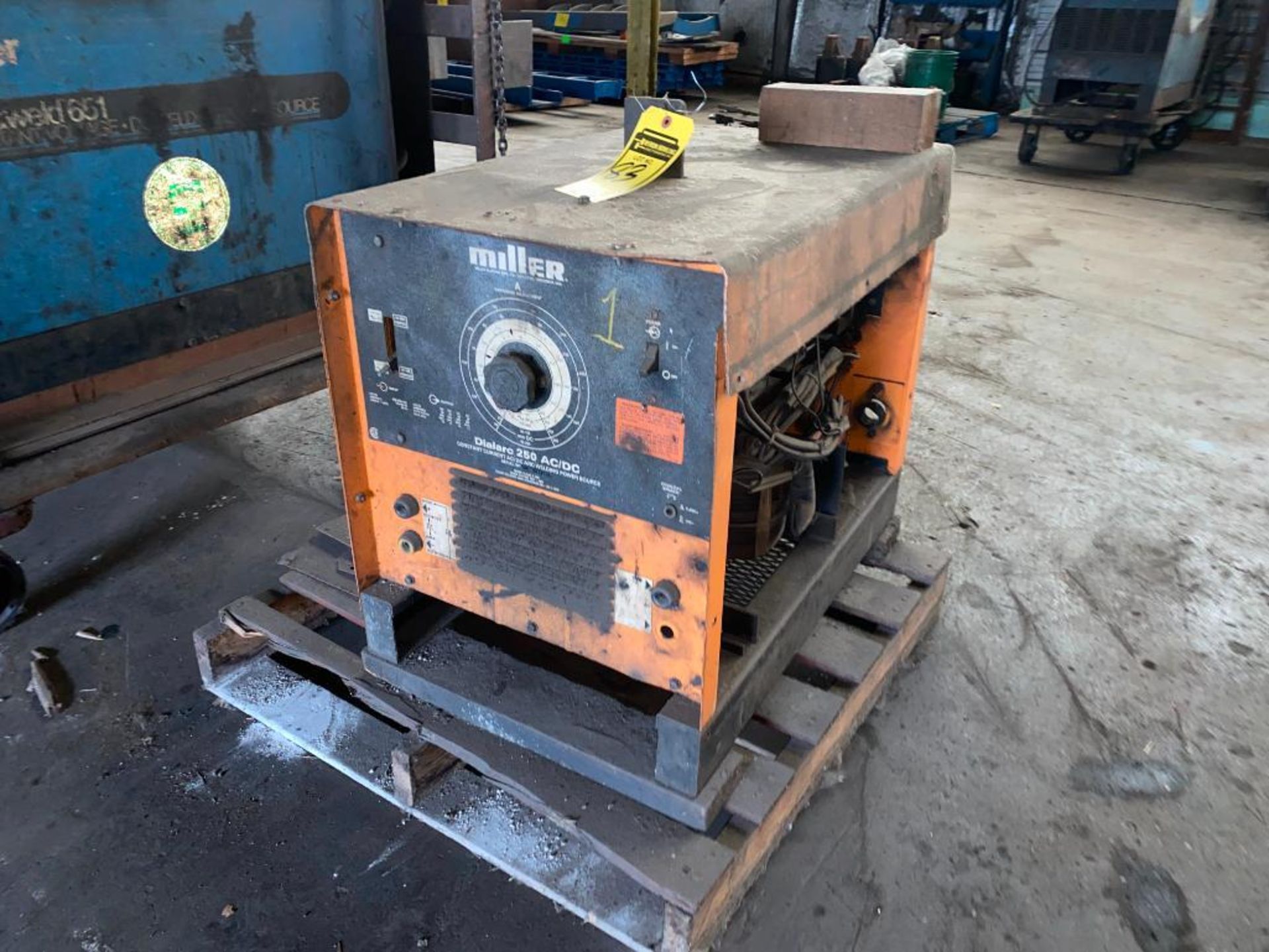 Miller Dialarc 250 AC/DC Welder