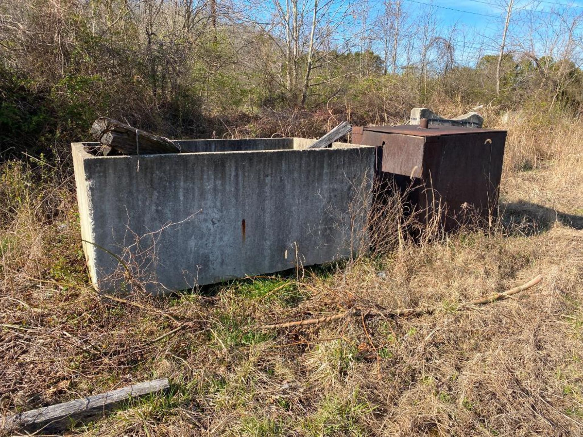Items In Field: Furnace, Rollers, & Concrete Spill Barriers - Image 3 of 3