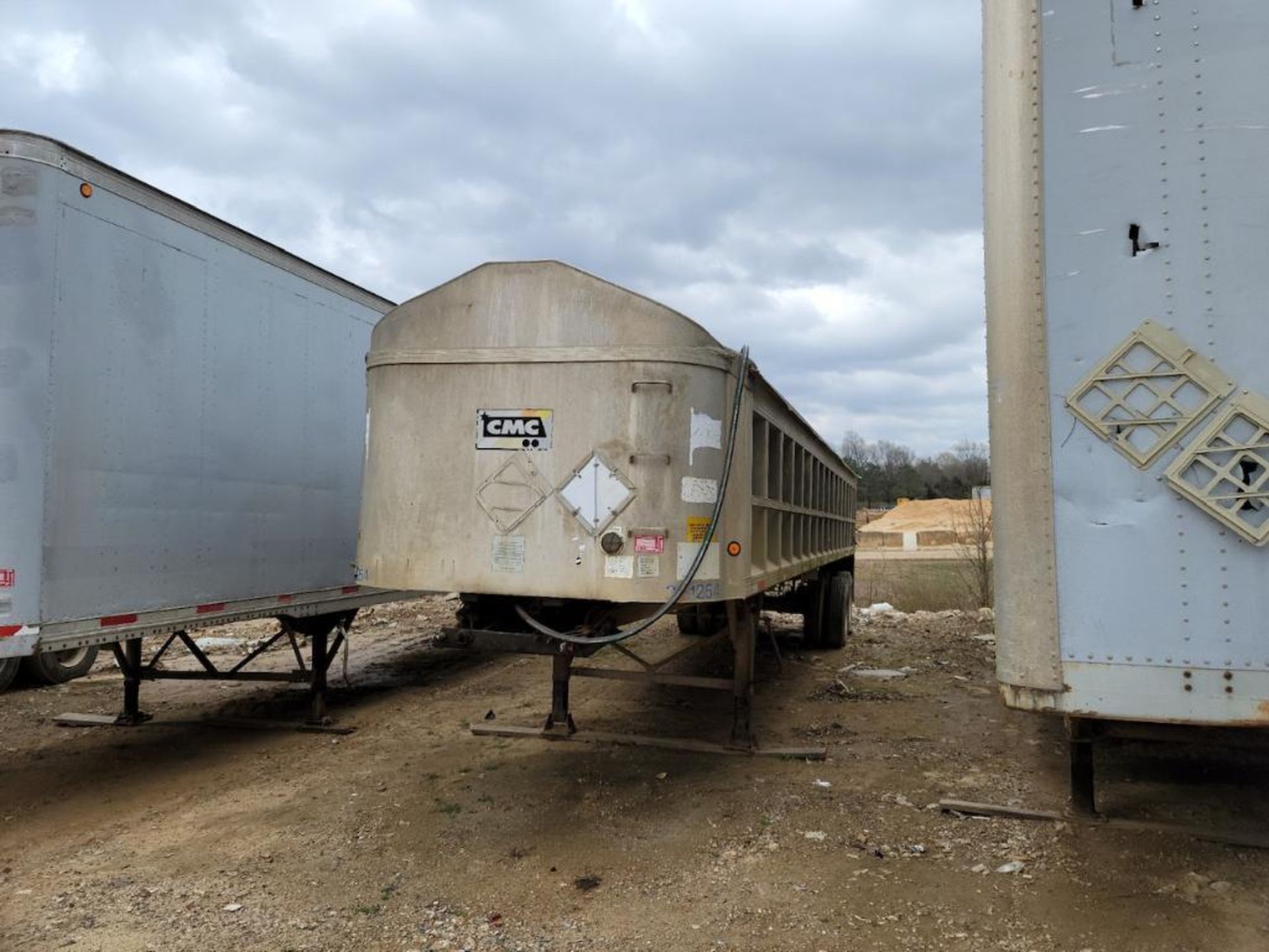 1989 CMC 38' Aluminum Dump Trailer, Model CMC-T-39, 68,000 GVWR, Tandem Axle, Vin 1A9AA1W20K11A9183, - Image 3 of 16