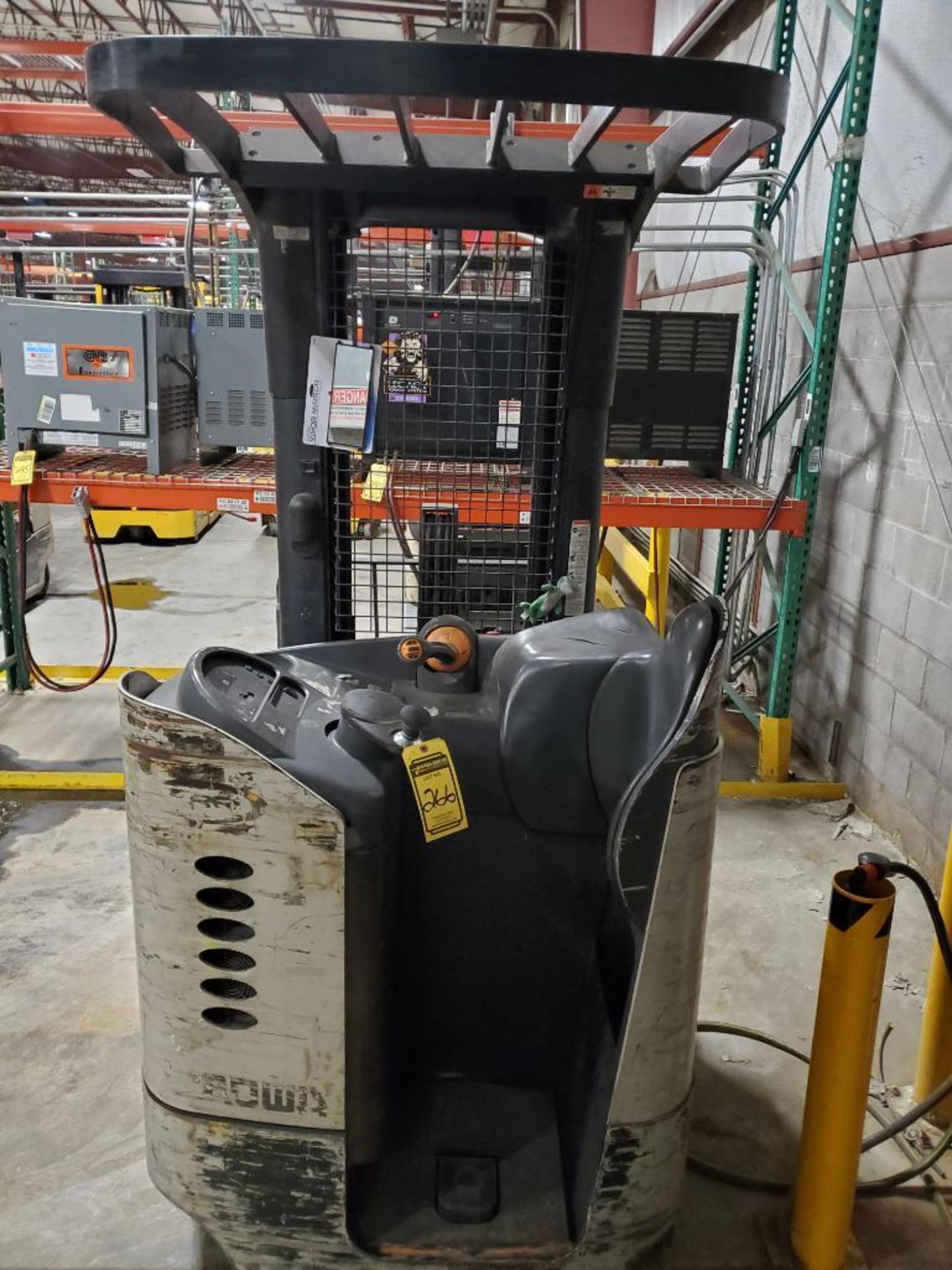 2006 Crown 5200 Series Electric Reach Truck, Model RR5220-35, S/N 1A301759, 36V, 3,500 Lb. Capacity, - Image 5 of 11