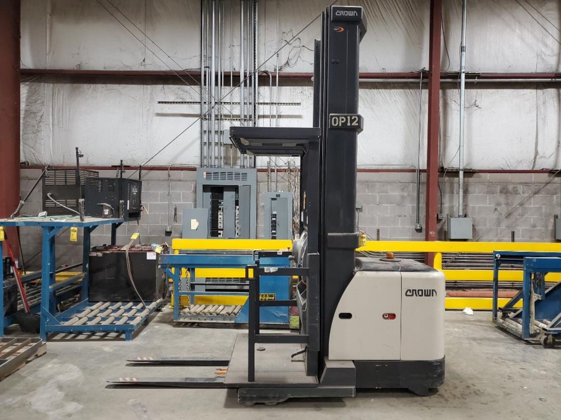 2009 Crown SP 3500 Series Order Picker, S/N 1A354928, 3,000 LB. Capacity, 312" Lift Height, Access 1