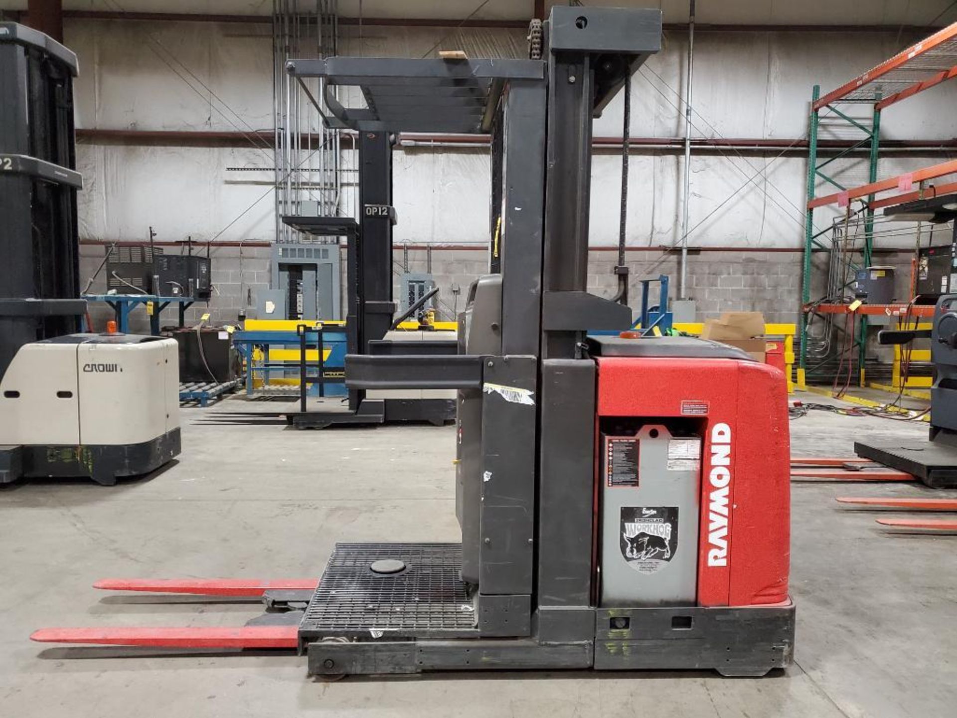 2015 Raymond Electric Order Picker Forklift, Model 520-OPC-30TT, S/N 520-15-04481, 24V, 3,000 LB., 2 - Image 6 of 9