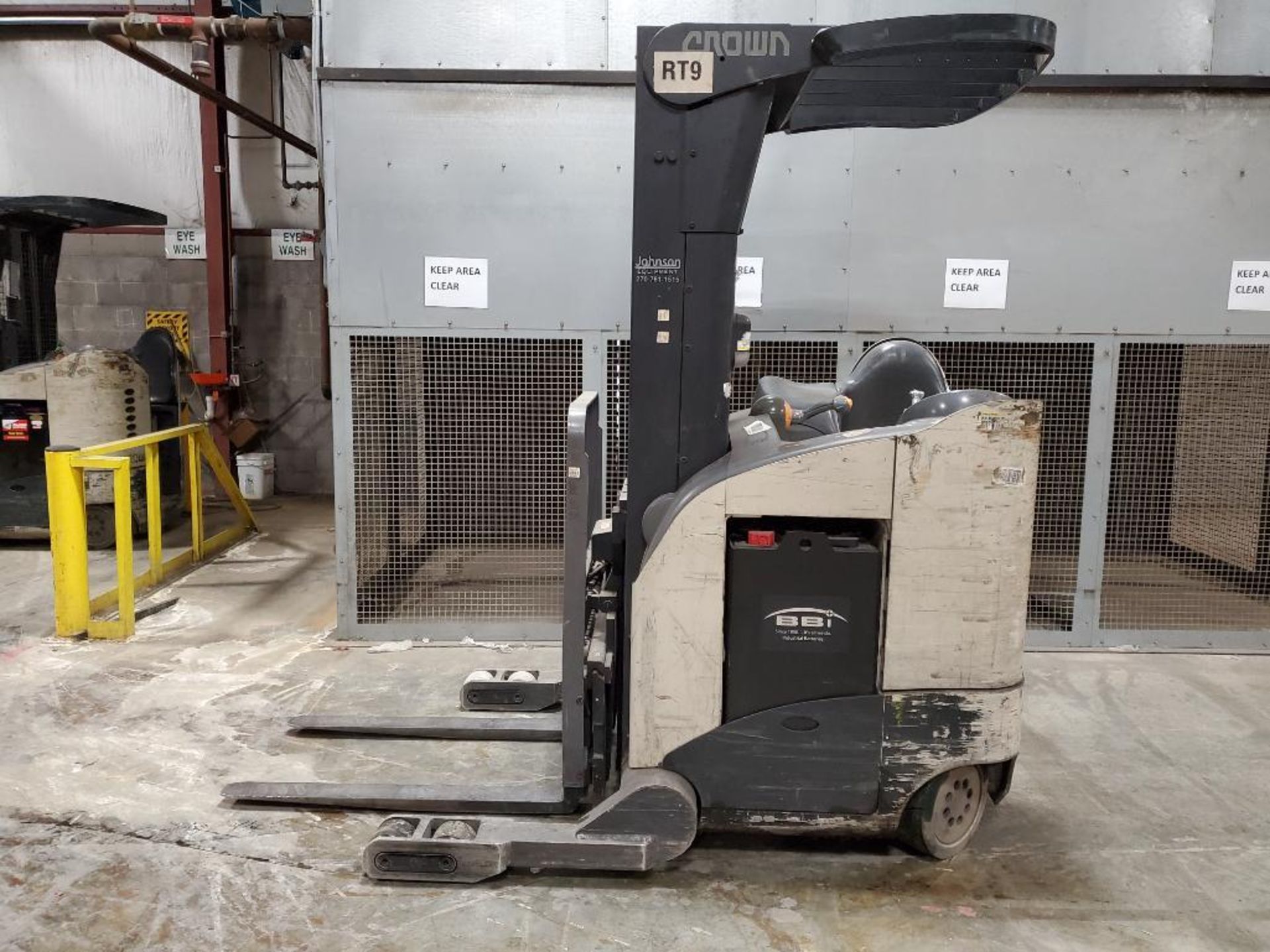 2007 RR 5200 Series Electric Reach Truck, Model RR5220-35, S/N 1A317340, 36V, 3,500 LB. Capacity, 19