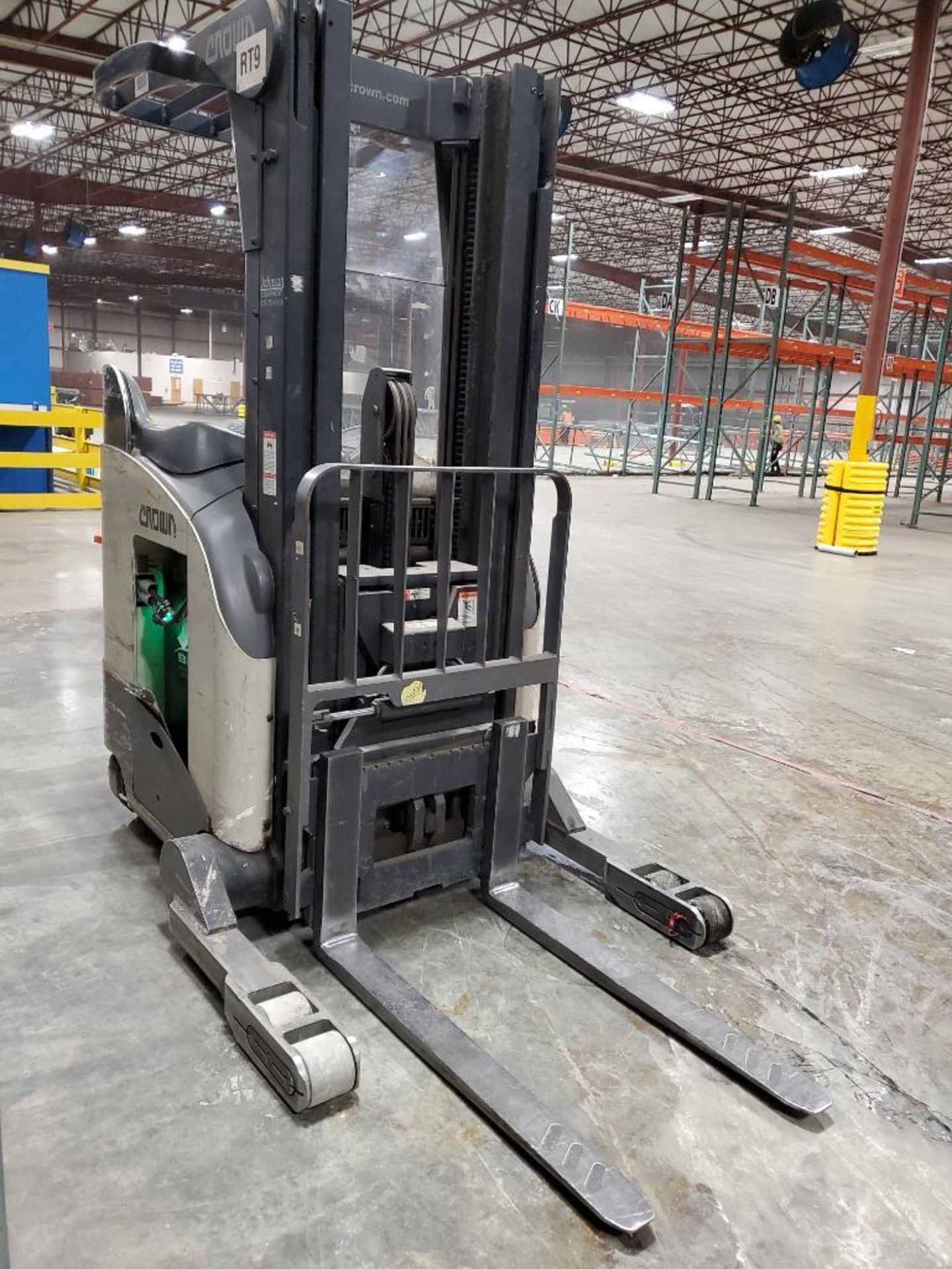 2007 RR 5200 Series Electric Reach Truck, Model RR5220-35, S/N 1A317340, 36V, 3,500 LB. Capacity, 19 - Image 4 of 13