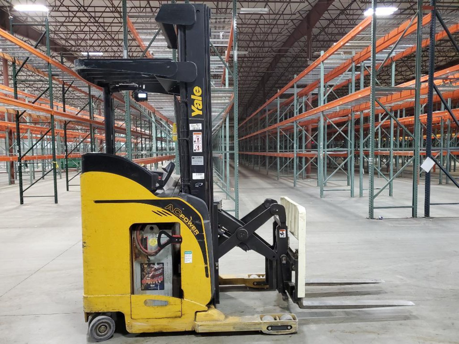 2011 Yale Electric Reach Truck, Model NR035DANL24TE110, S/N A295N04296J, 24V, 3,500 LB. Capacity, 25 - Image 3 of 13