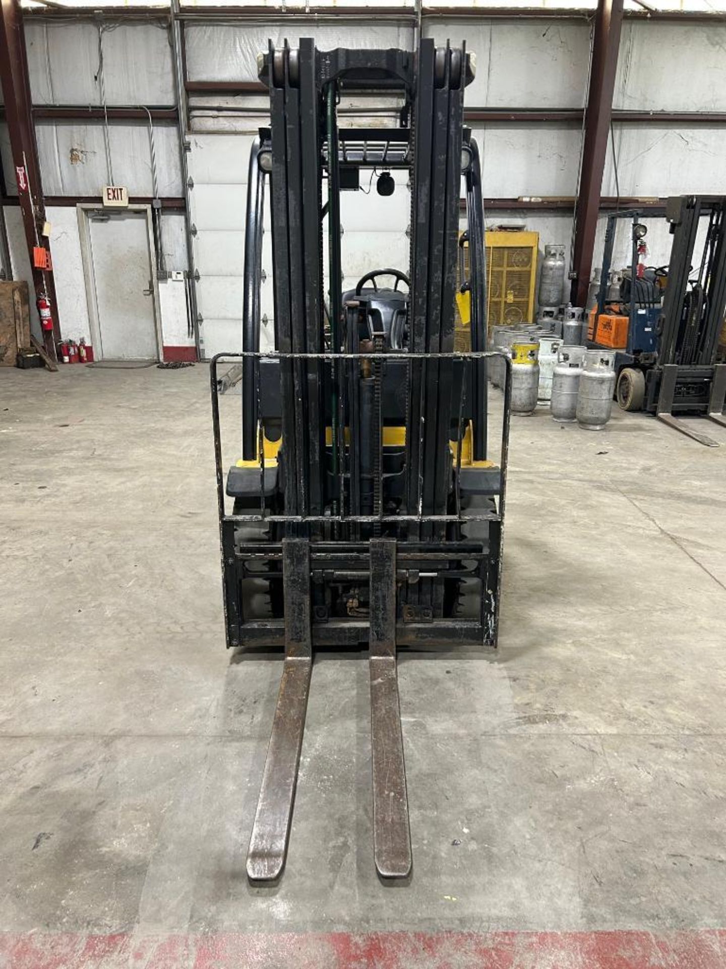 Yale 5,000 LB. Forklift, Model GLP050VXEUSE090, S/N B875B07887D, Solid Tires, 3-Stage Mast, LP, 2,30 - Image 3 of 6