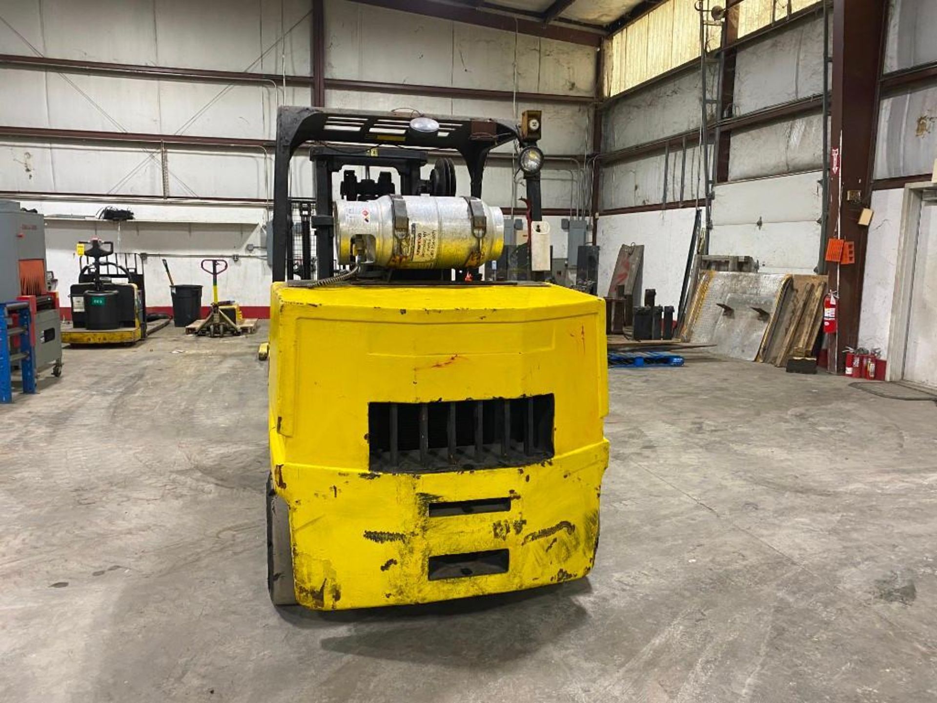 Caterpillar 15,000-LB. Capacity Forklift, Model T150, S/N 5MB91982, LP, Solid Tires, 2-Stage Mast, S - Image 2 of 5