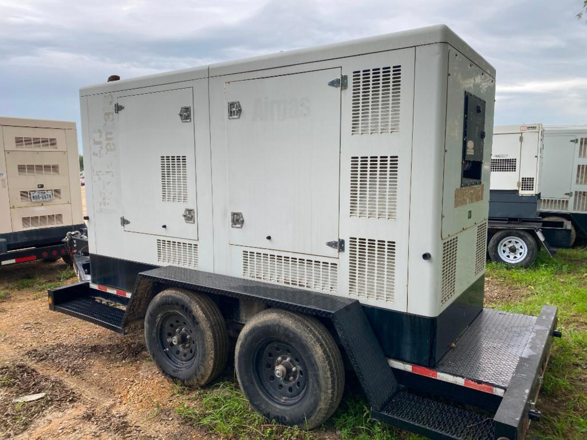 2014 HiPower 230 KVA Towable Generator, Dual Fuel Natural Gas or LP, Model HRNG230T6 SA-AP1 ENG 11.1 - Image 3 of 13