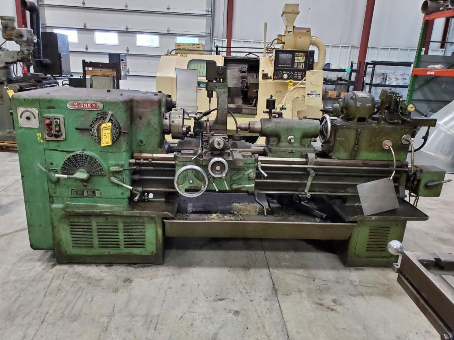 1955 Sidney 16" Horizontal Twin-Bed Engine Lathe w/ Sydney Fluid Tracer, S/N 9845, 965 DR. Shaft Spe