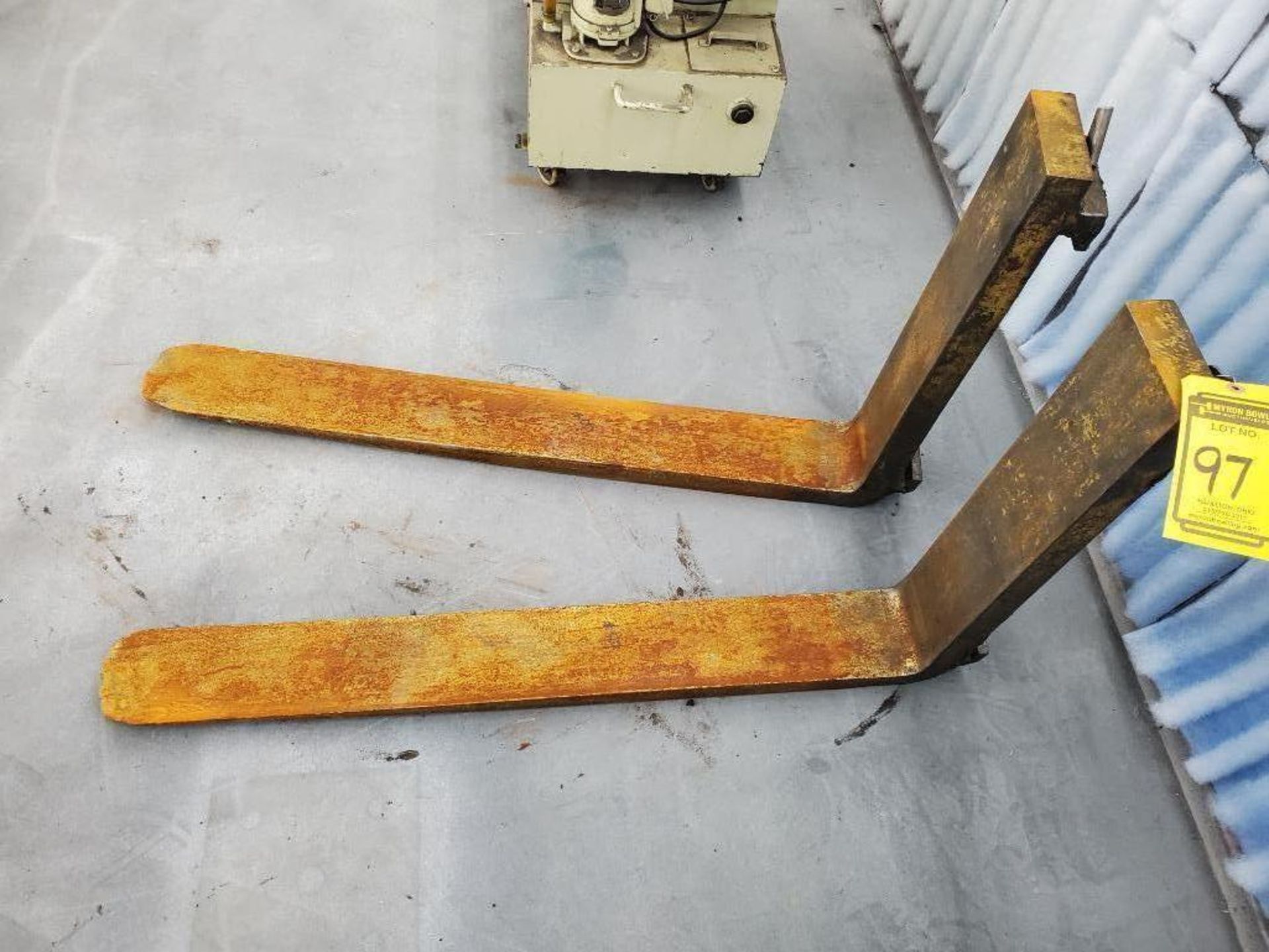 Set of Forklift Forks, 41" x 4-7/8"