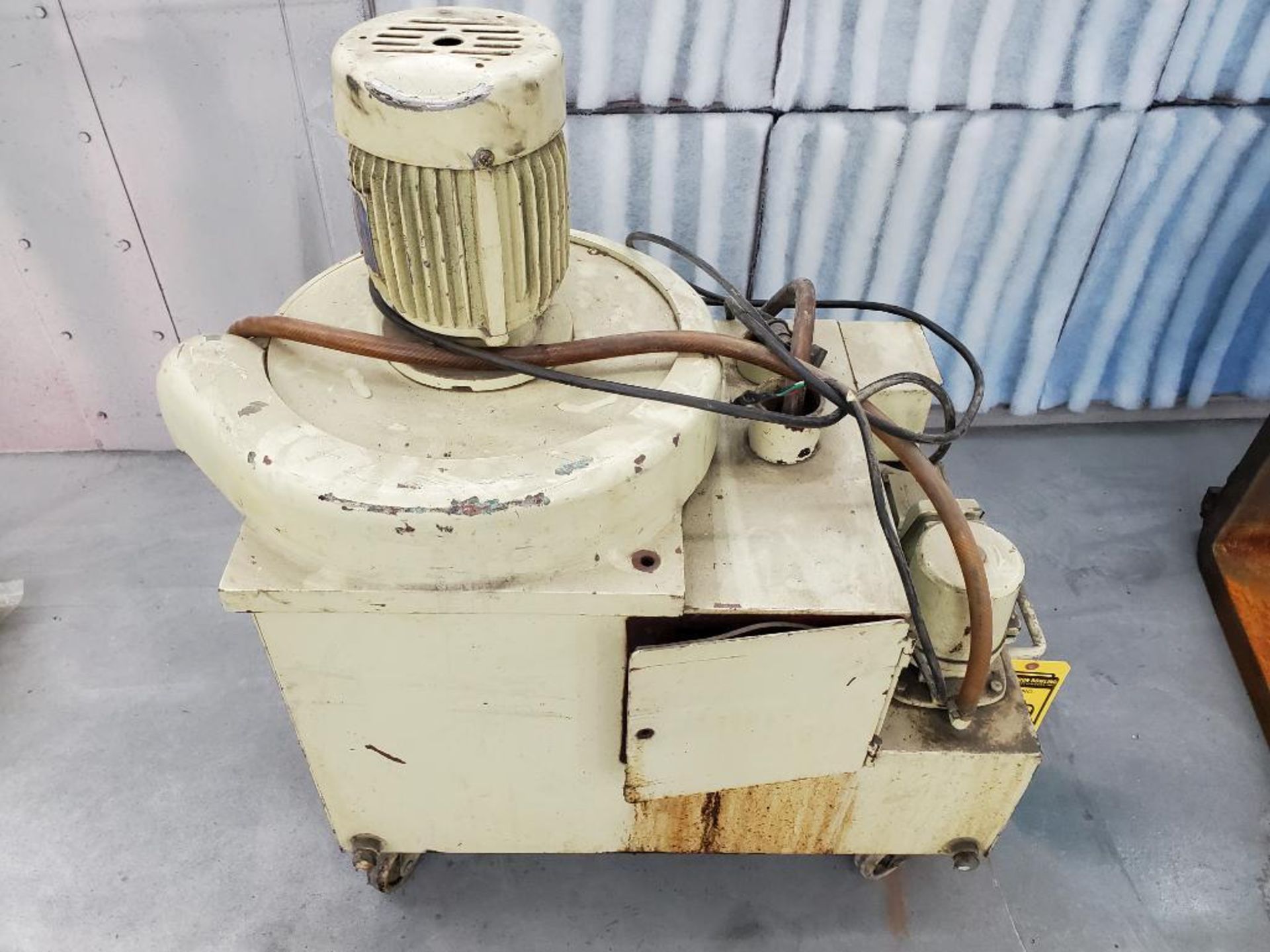 (1) Hydraulic Tank w/ Pump & E-Z Skim Oil Skinner, (1) Coolant Pump w/ 1/4 HP Motor, (1) Hydraulic T