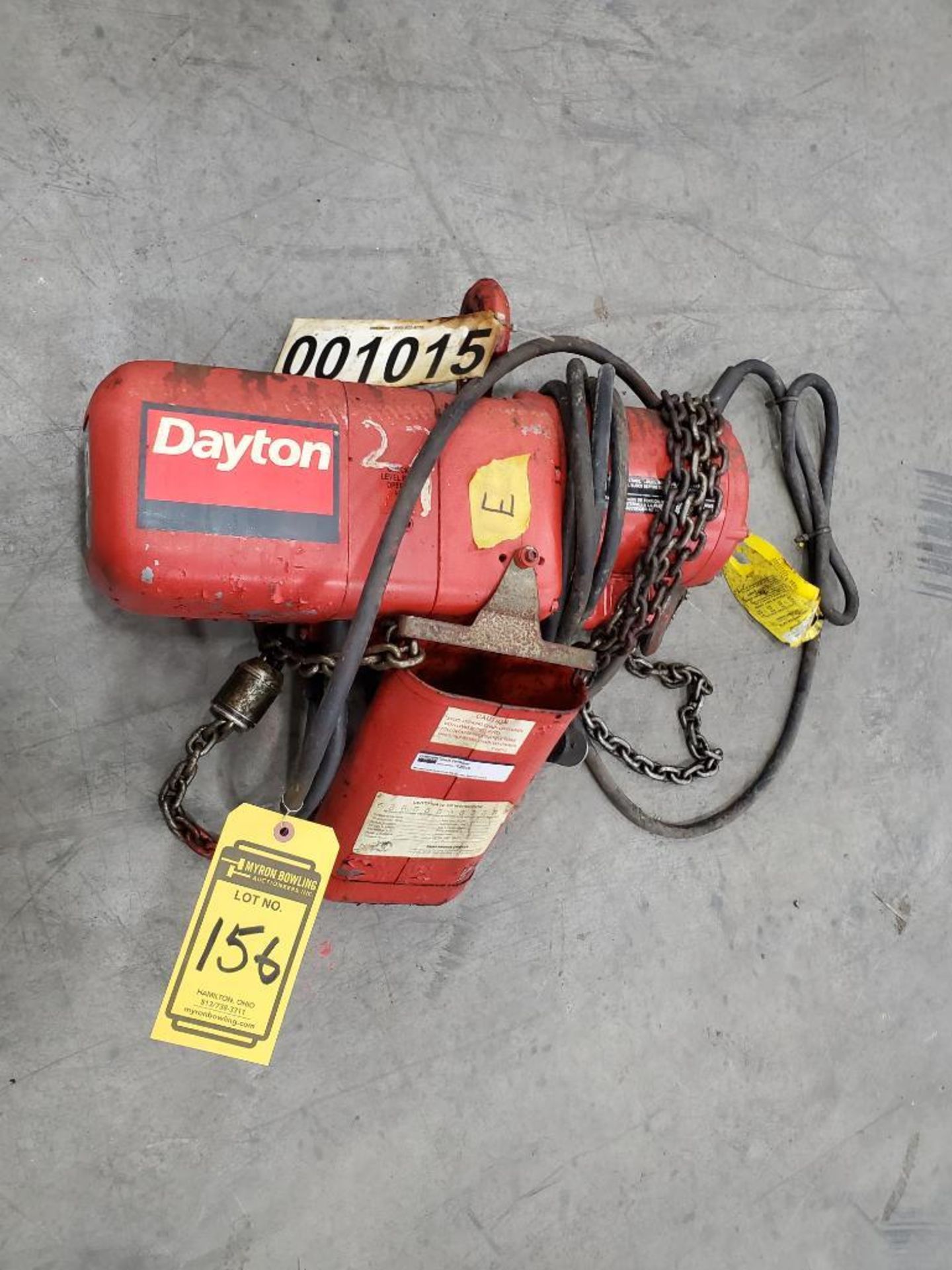 Dayton 1/2-Ton Electric Chain Hoist, Pendant Control, 120" Gantry Beam - Image 5 of 6