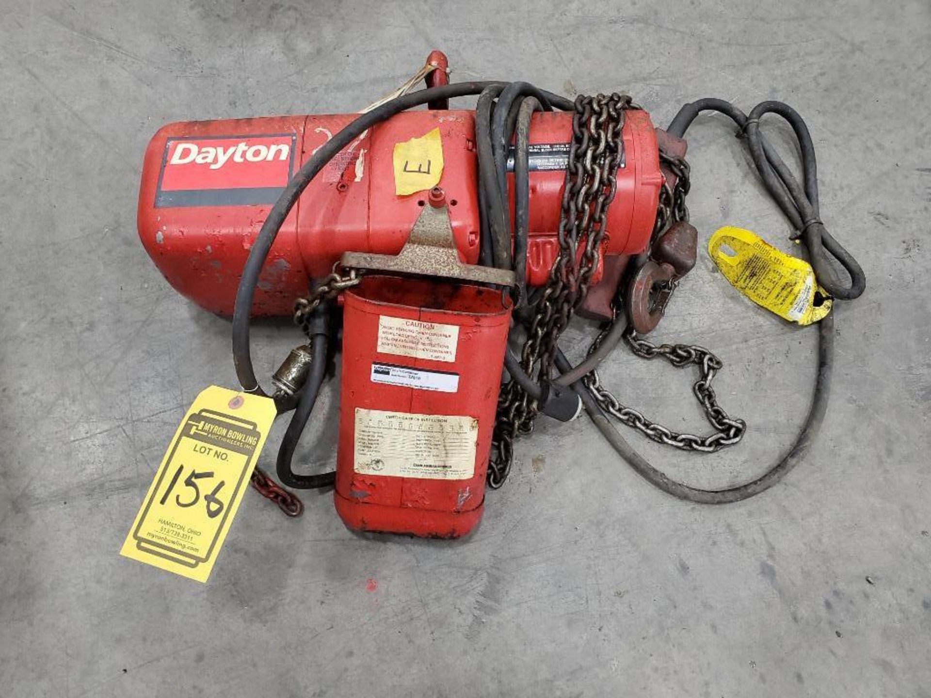 Dayton 1/2-Ton Electric Chain Hoist, Pendant Control, 120" Gantry Beam