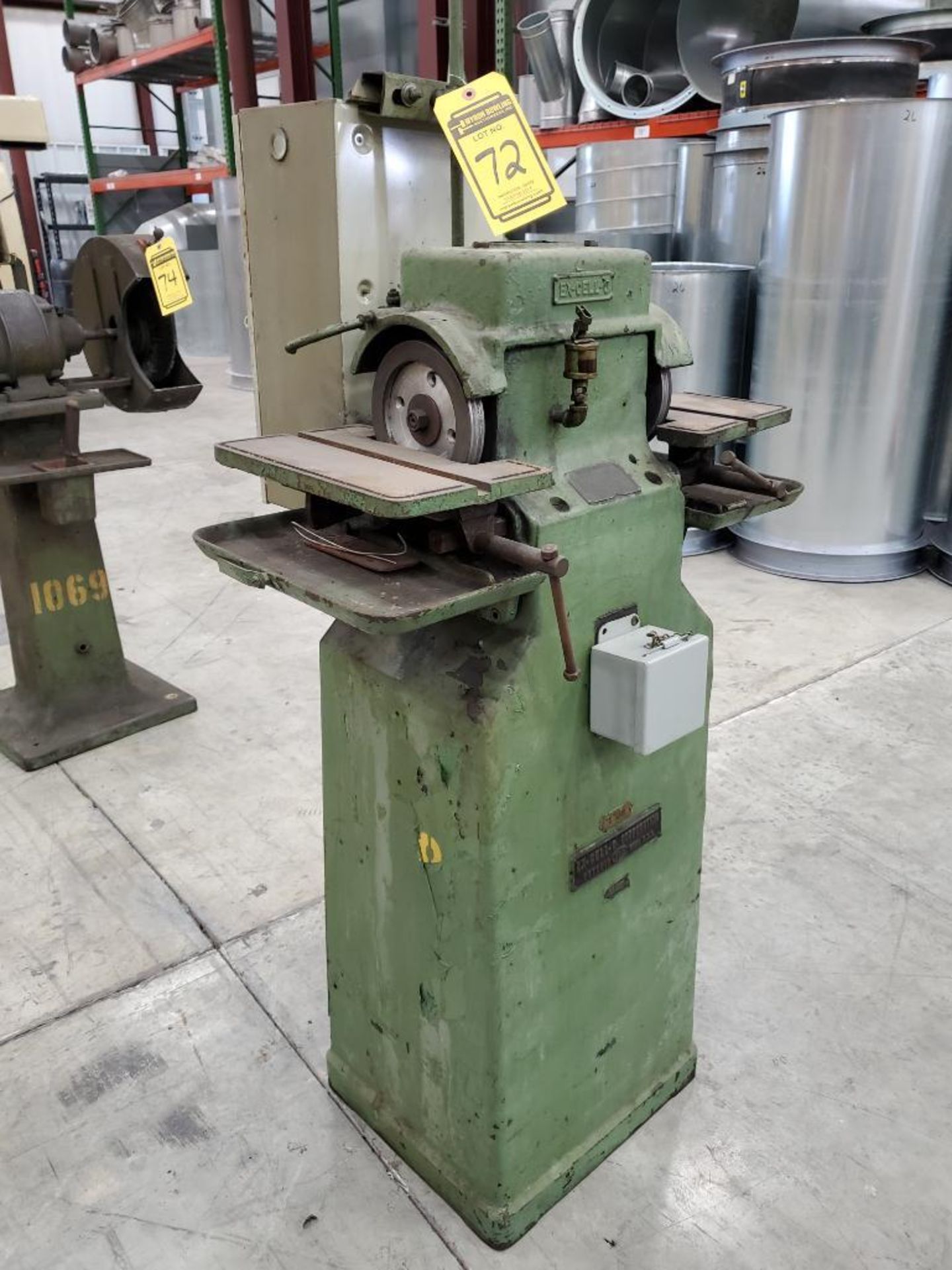 Ex-Cell-O Double End Drill Grinder, 12" x 6" Table - Image 2 of 6