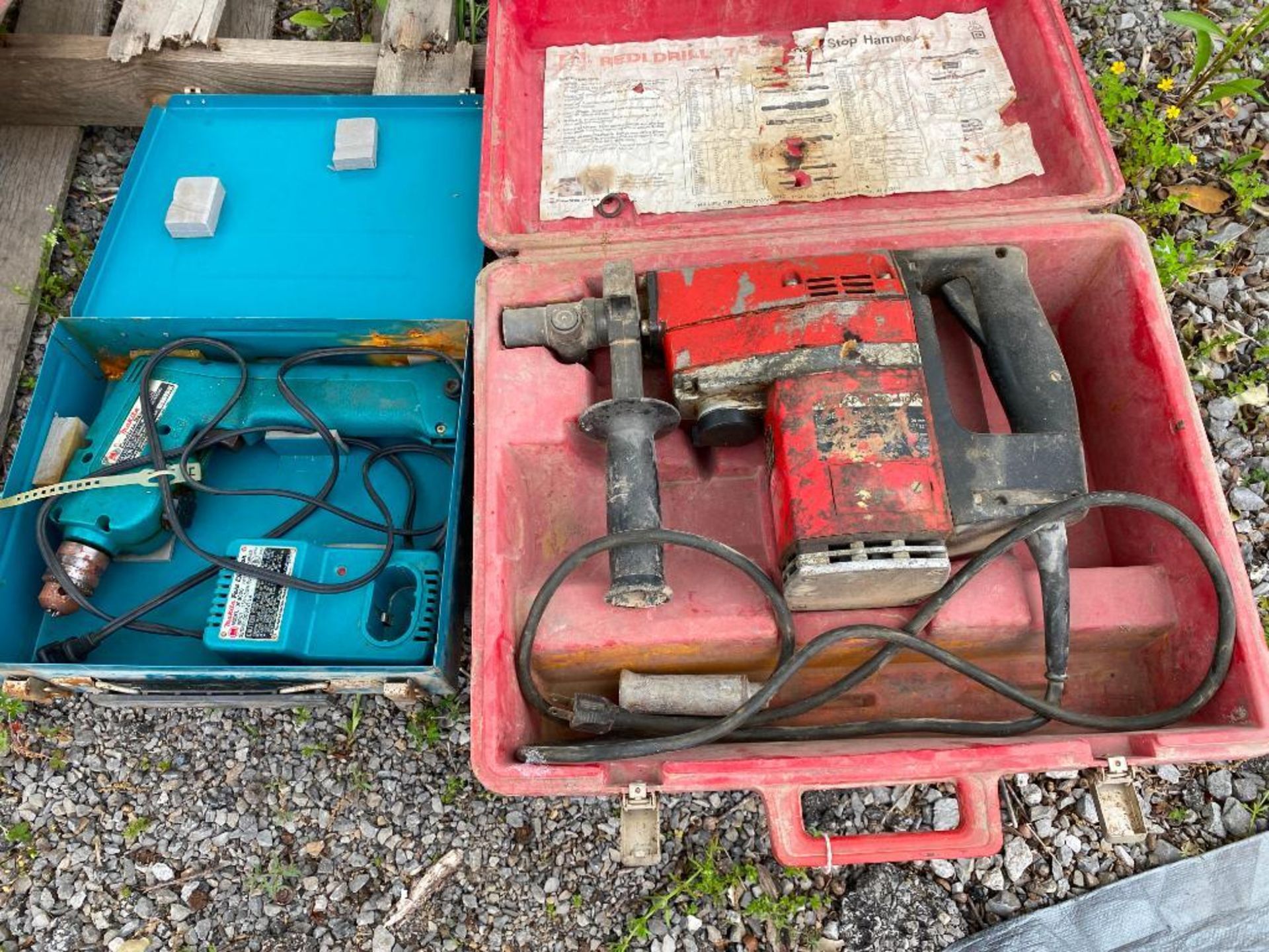 Skid of Power Tools: Red Head Drills, Dewalt Drill, Makita Drills Milwaukee Drills, Batteries, & Cha - Image 2 of 8