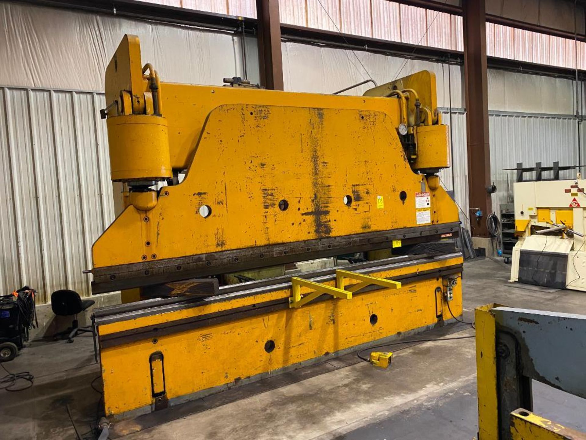 Cincinnati 400 H Series X 12 Press Brake, 16' x 400-Ton Capacity, 12" Stroke, WS/N 37600 (Rigging/Re - Image 2 of 14