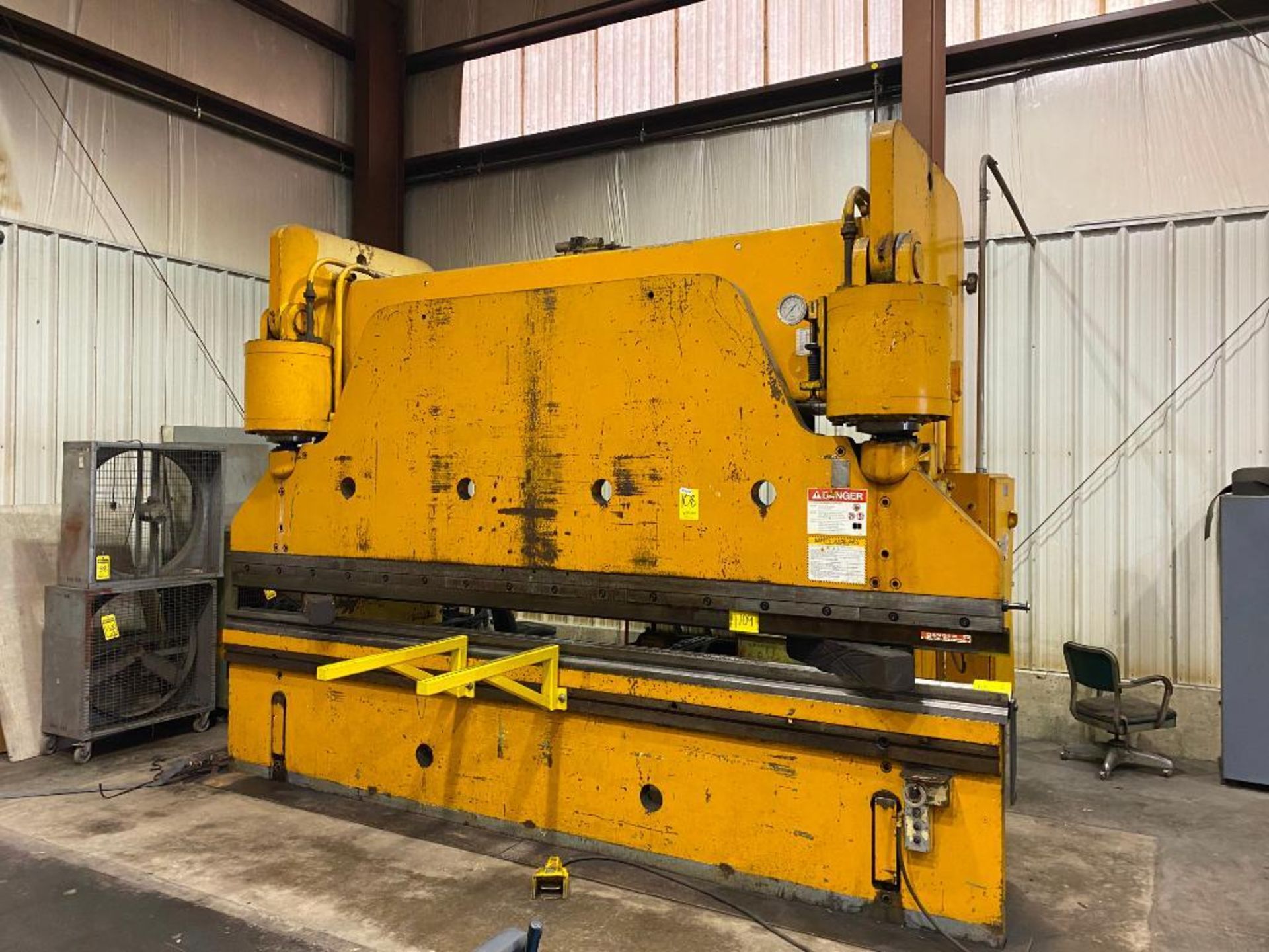 Cincinnati 400 H Series X 12 Press Brake, 16' x 400-Ton Capacity, 12" Stroke, WS/N 37600 (Rigging/Re