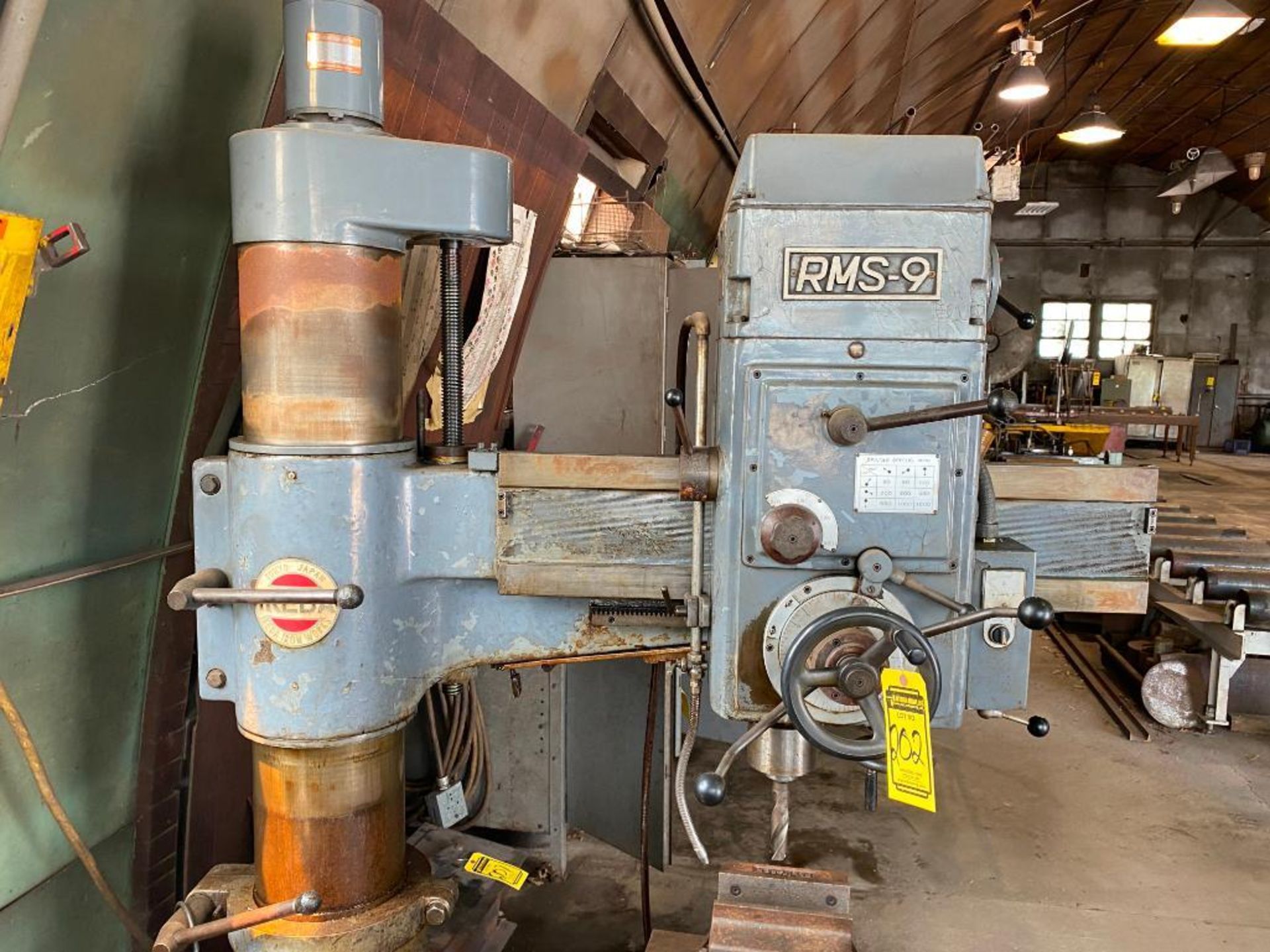 Ikeda RMS-9 Radial Arm Drill, 3' x 22" Table, 20" x 16" T-Slotted Riser Block (Vise Not Included) - Image 2 of 8