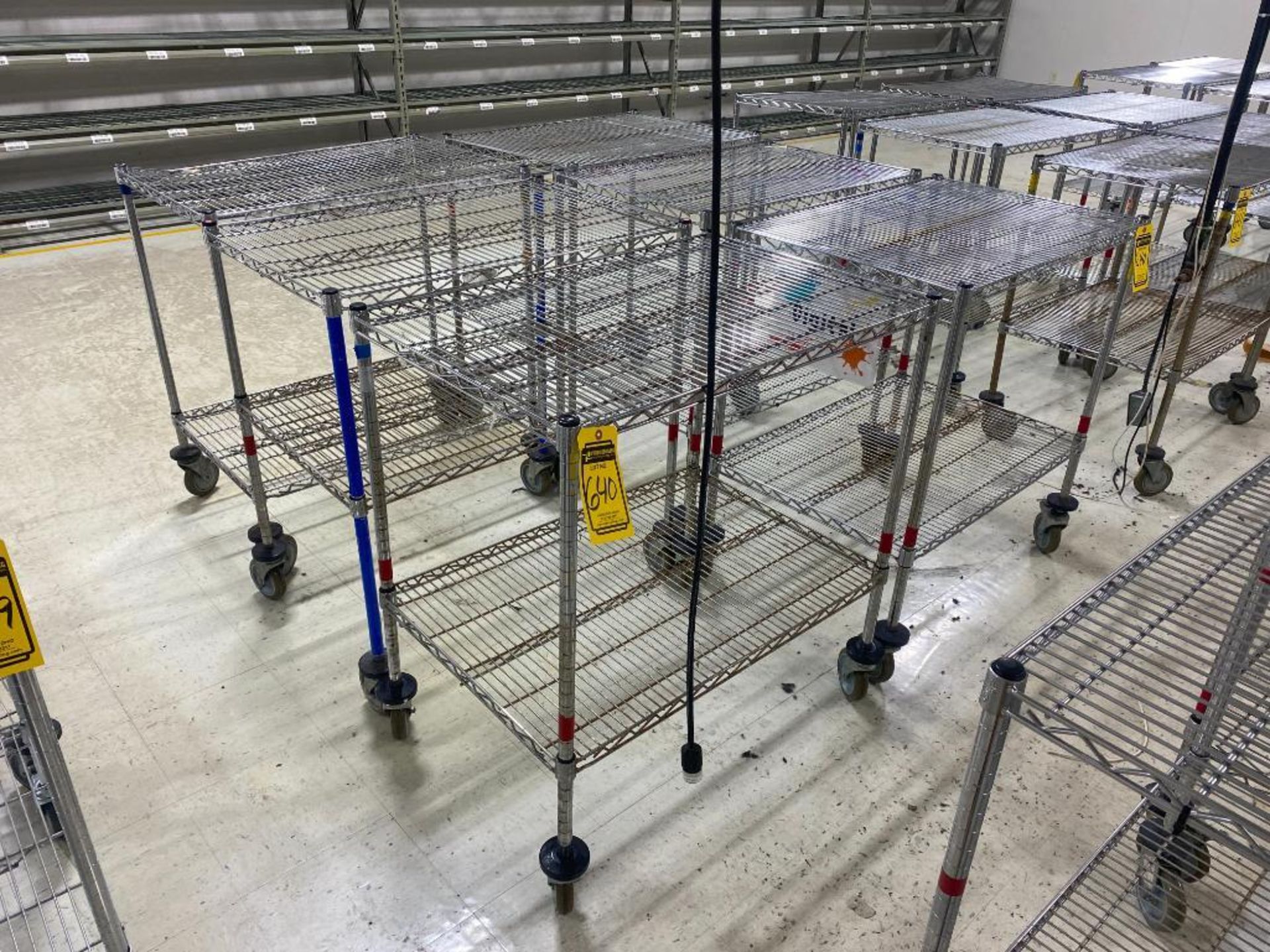 (6) Rolling Metro Carts