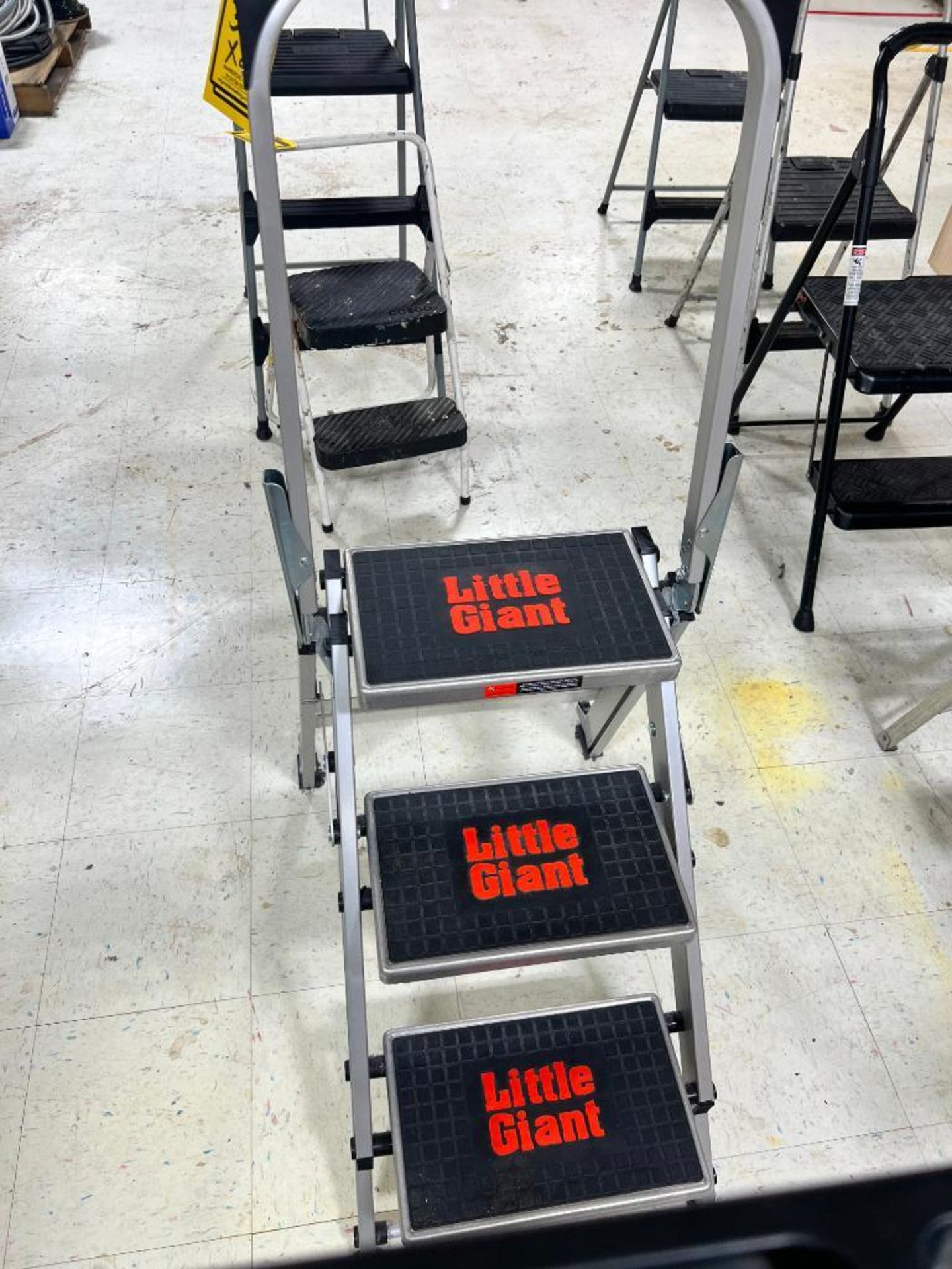 (2x) Little Giant Folding 3-Step Ladders - Image 3 of 3