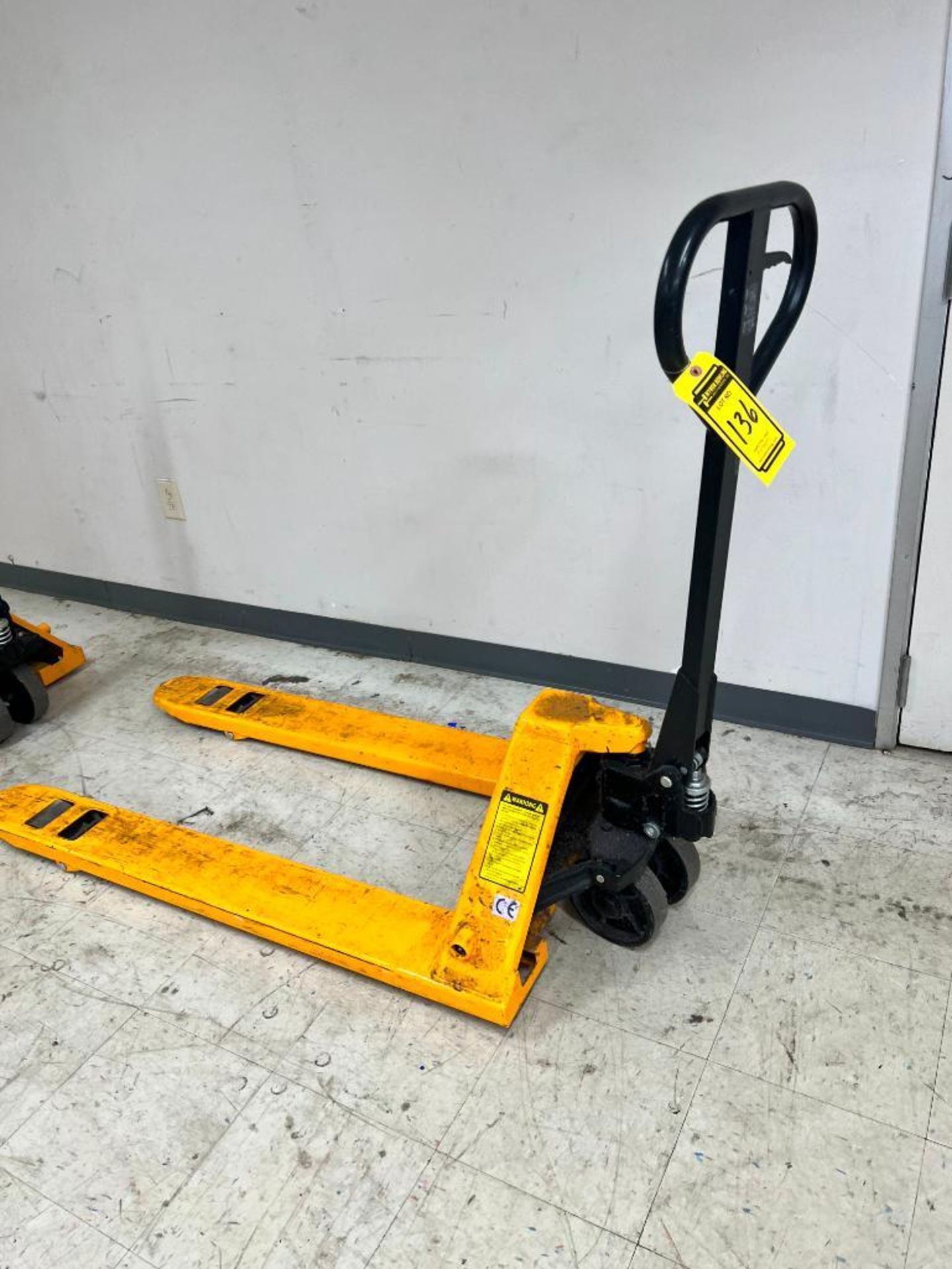 Uline 5,500 LB. Pallet Jack, Model H1043