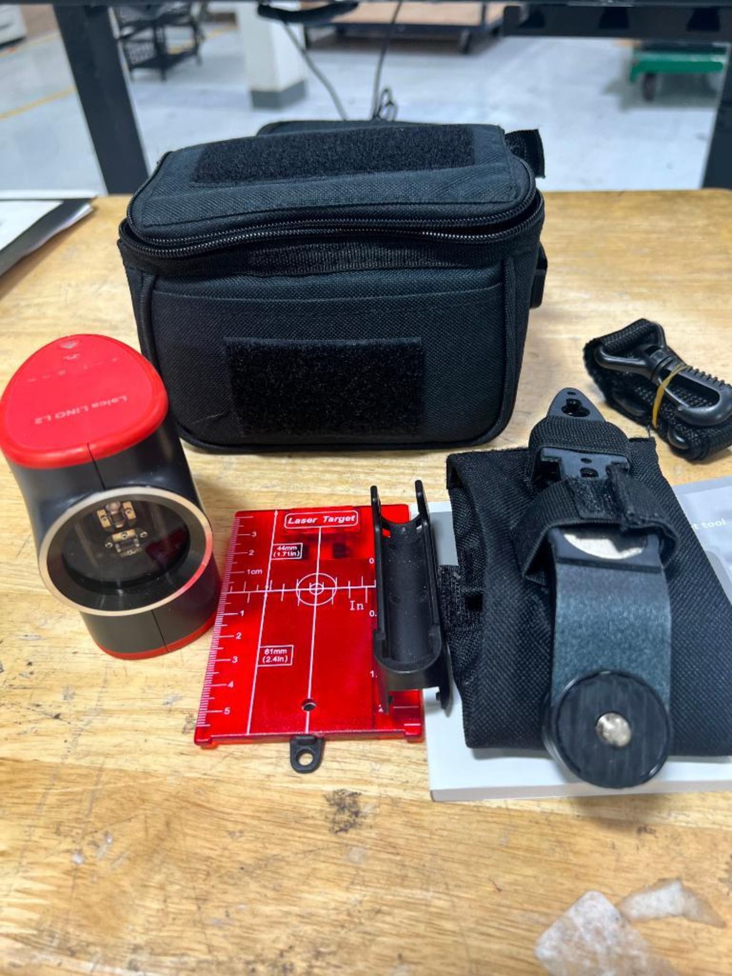 Leica Self-Leveling Alignment Tool, Model LINOL2