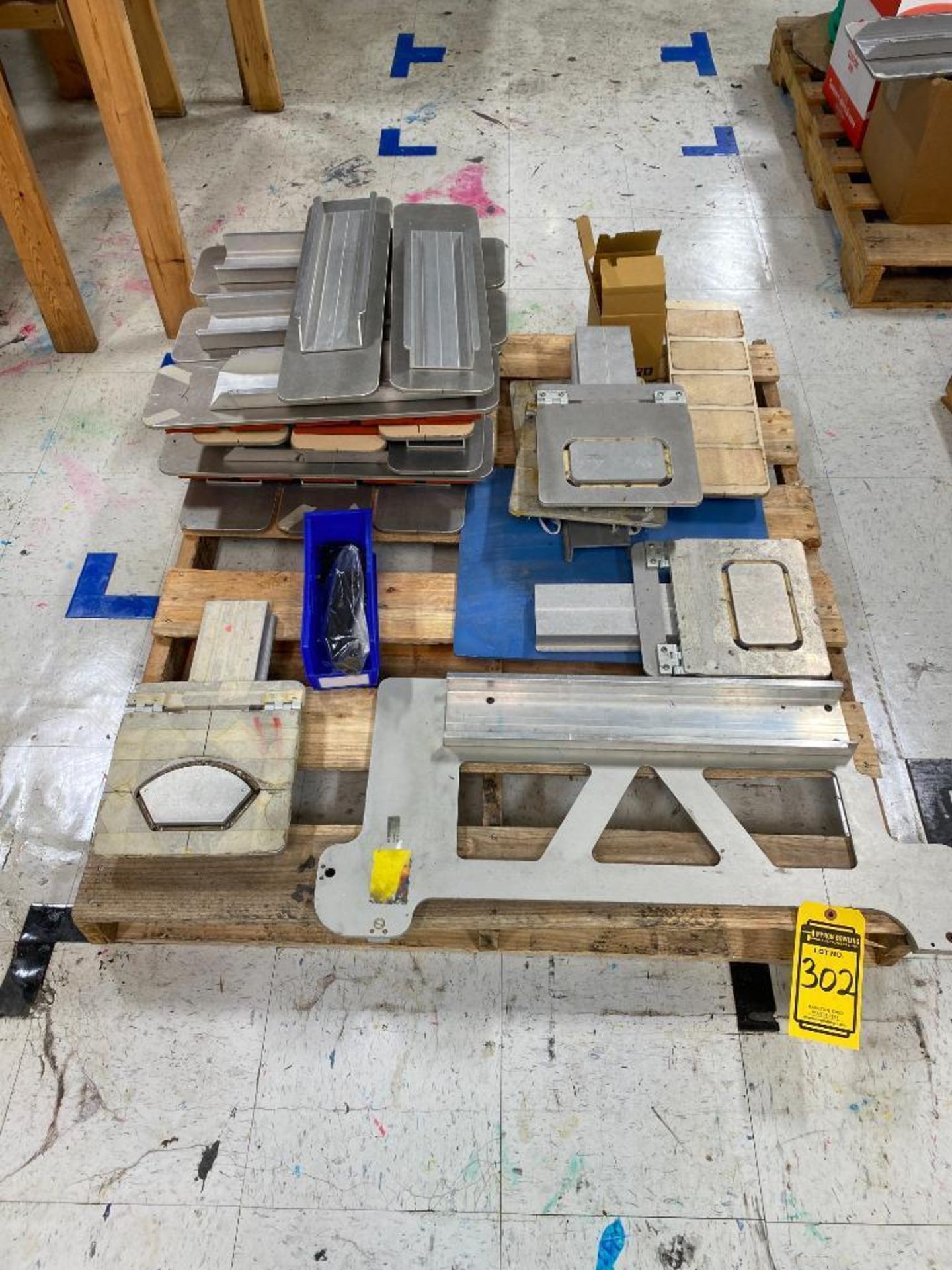 Pallet Of Assorted Printing Squeegee Parts - Image 2 of 3