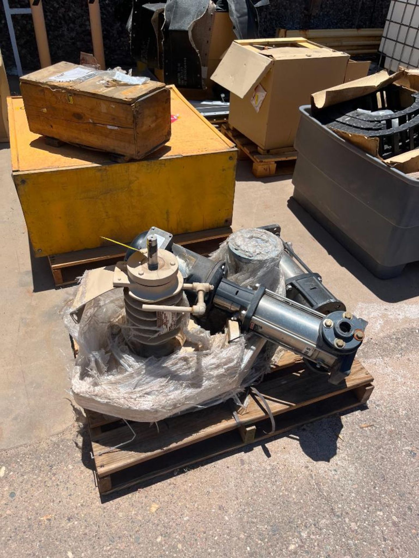 (25) Skids of Assorted Industrial Parts Incl. Filters, Motors, Gear Reducers, Electrical Track, Cond - Image 4 of 18