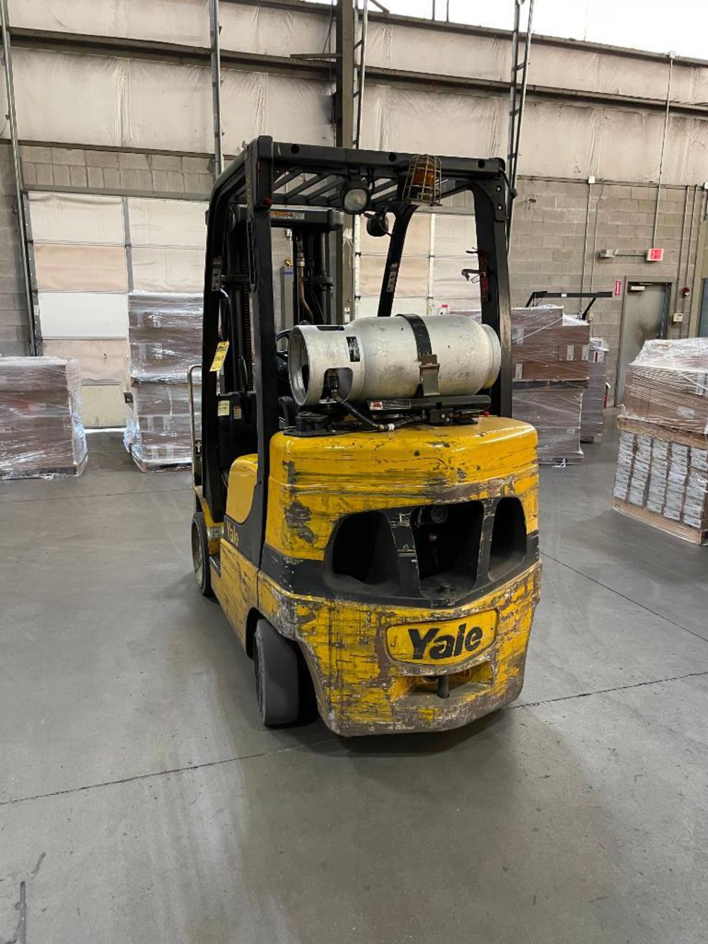 2005 Yale 6,000 LB. Capacity LPG Forklift, Model GLC060VX, 3-Stage Mast, 181.9 Max. Load HT, Sideshi - Image 4 of 5