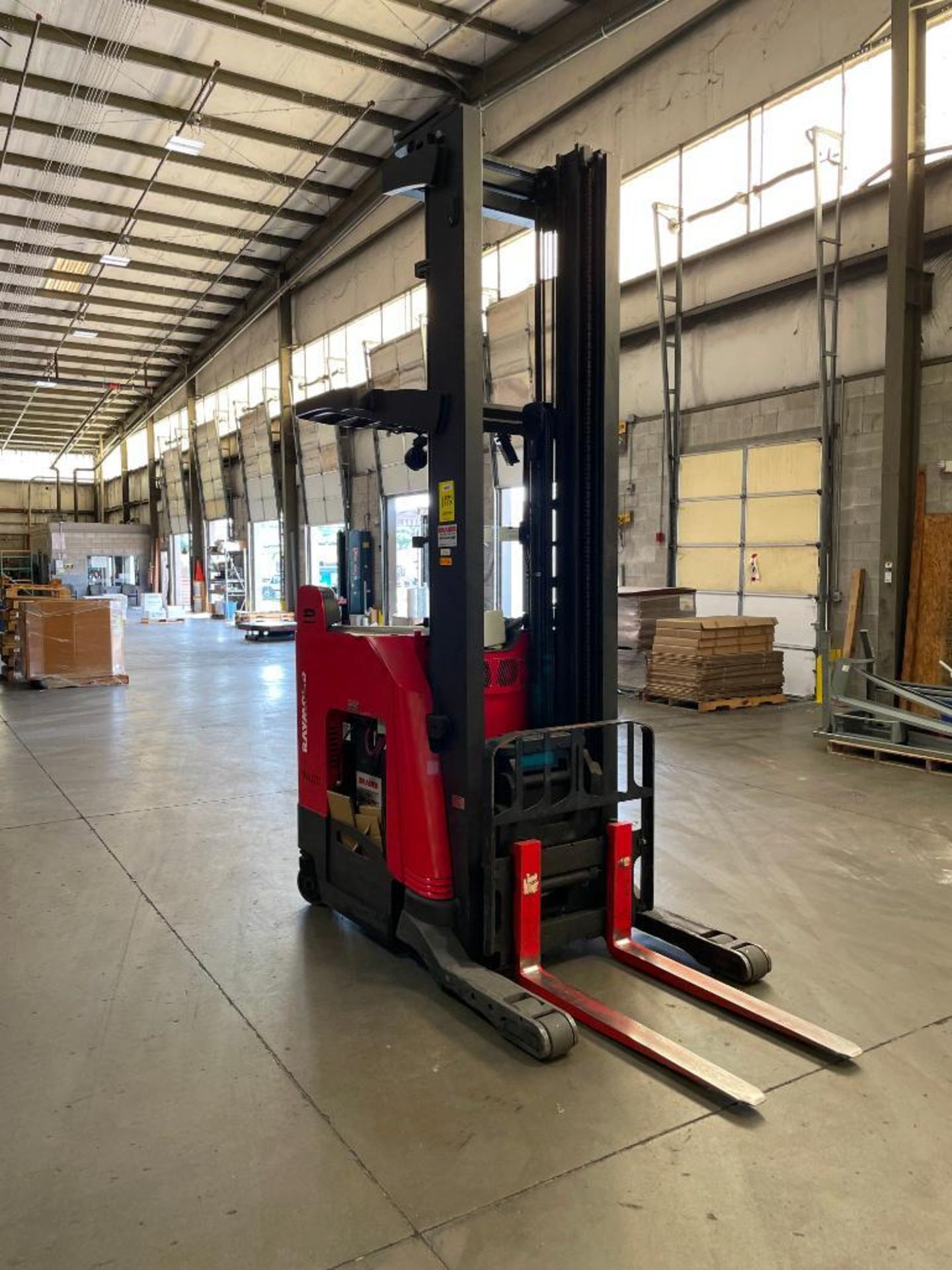 2012 Raymond 4,500 LB. Capacity Reach Truck, Model 750-12-BC33403, 301" Max. Load HT, 11' Tall Mast, - Image 2 of 5