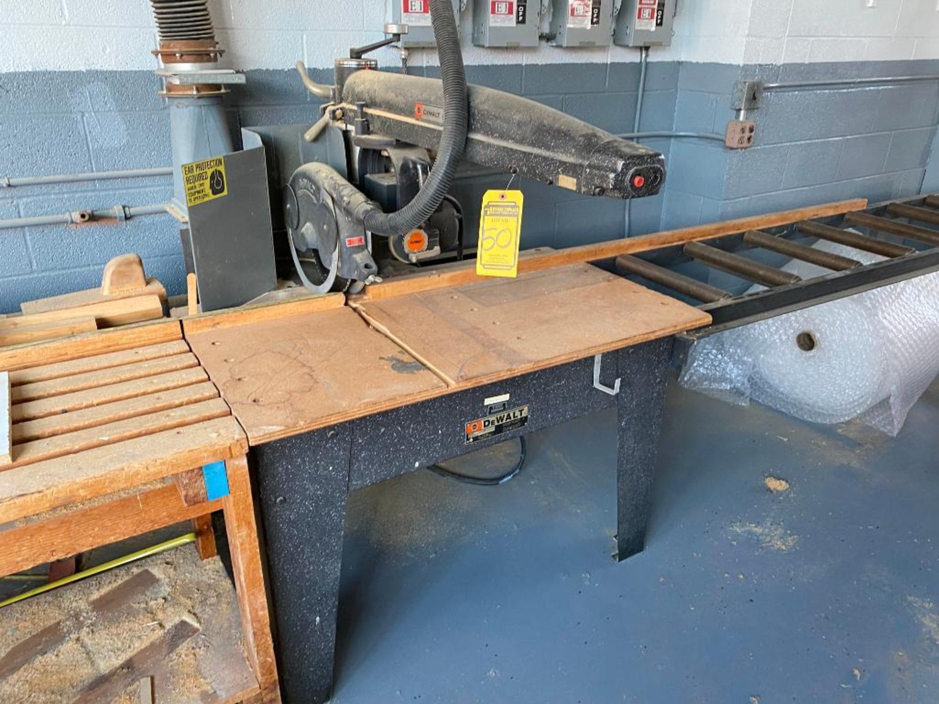 Dewalt Radial Arm Saw, Model 3526, Pre Feed Table, 8' X 17" Conveyor