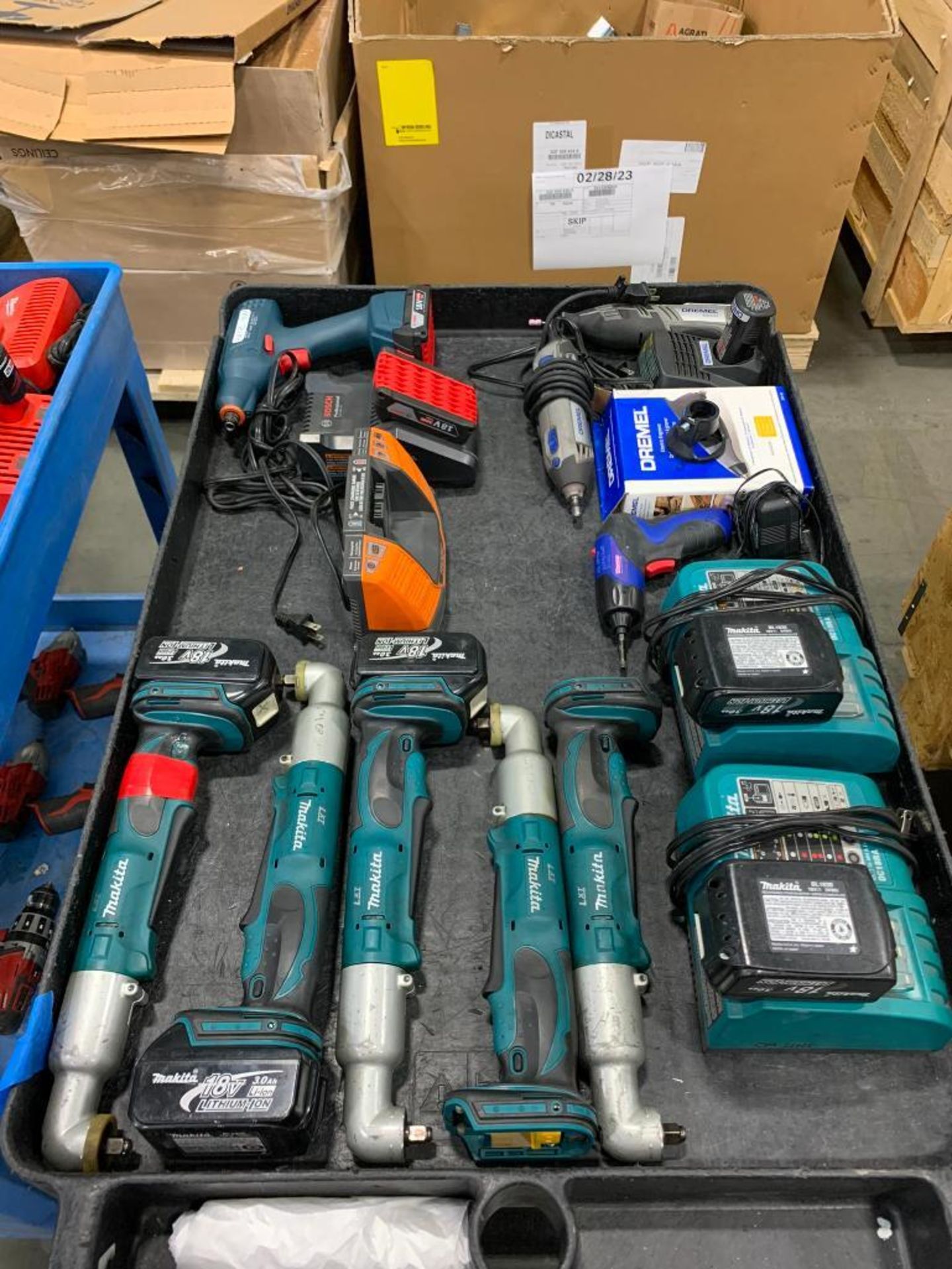 Cart w/ (5x) Makita LXT 3/8" Cordless Wrenches, (2x) Makita DC18RA Chargers, Bosch 18V Drill w/ Char - Image 2 of 2