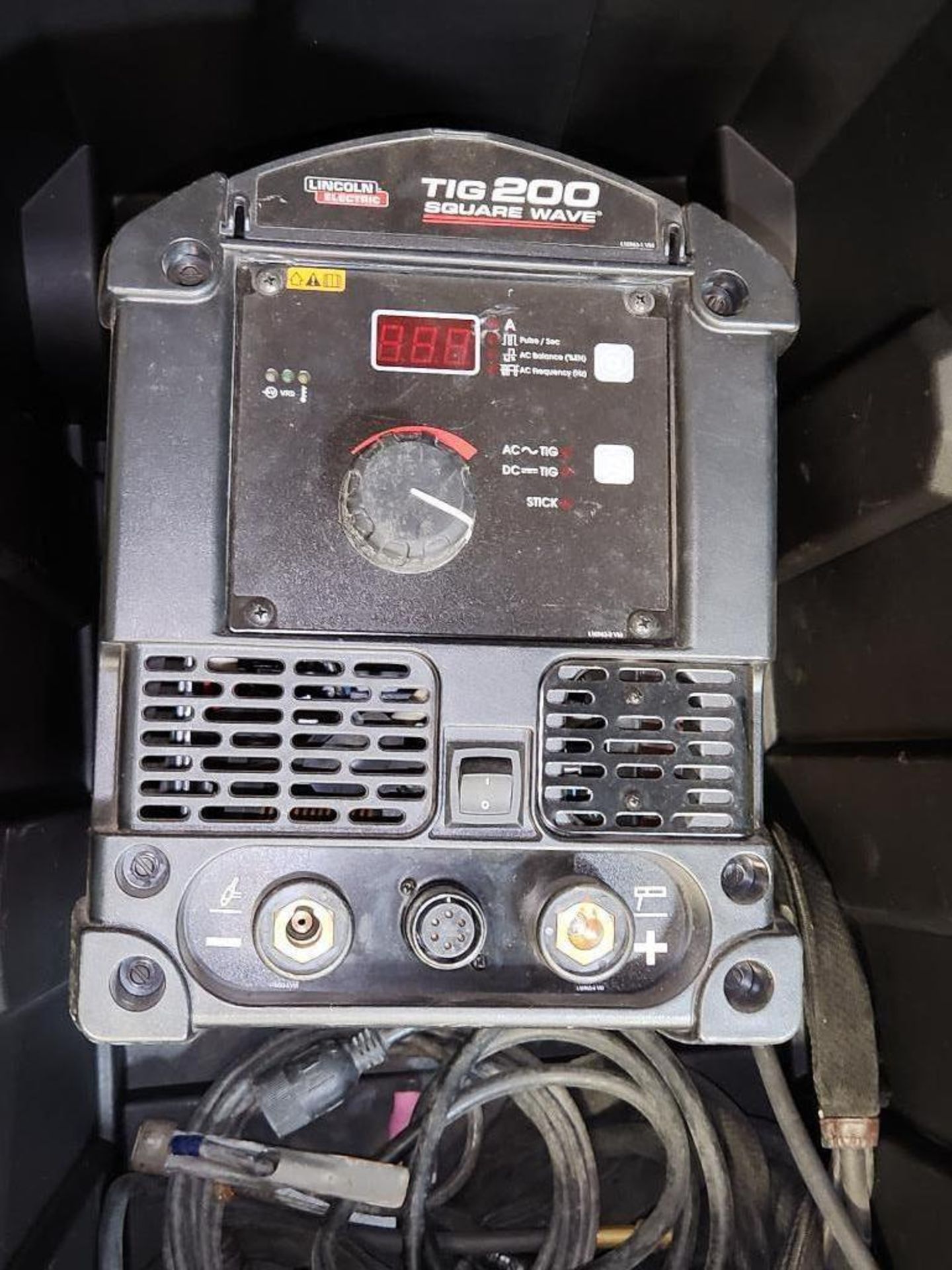 Lincoln TIG 200 Square Wave Welder, 120V/230V, Single Phase, S/N M3180600680, w/ Storage Box - Image 3 of 7