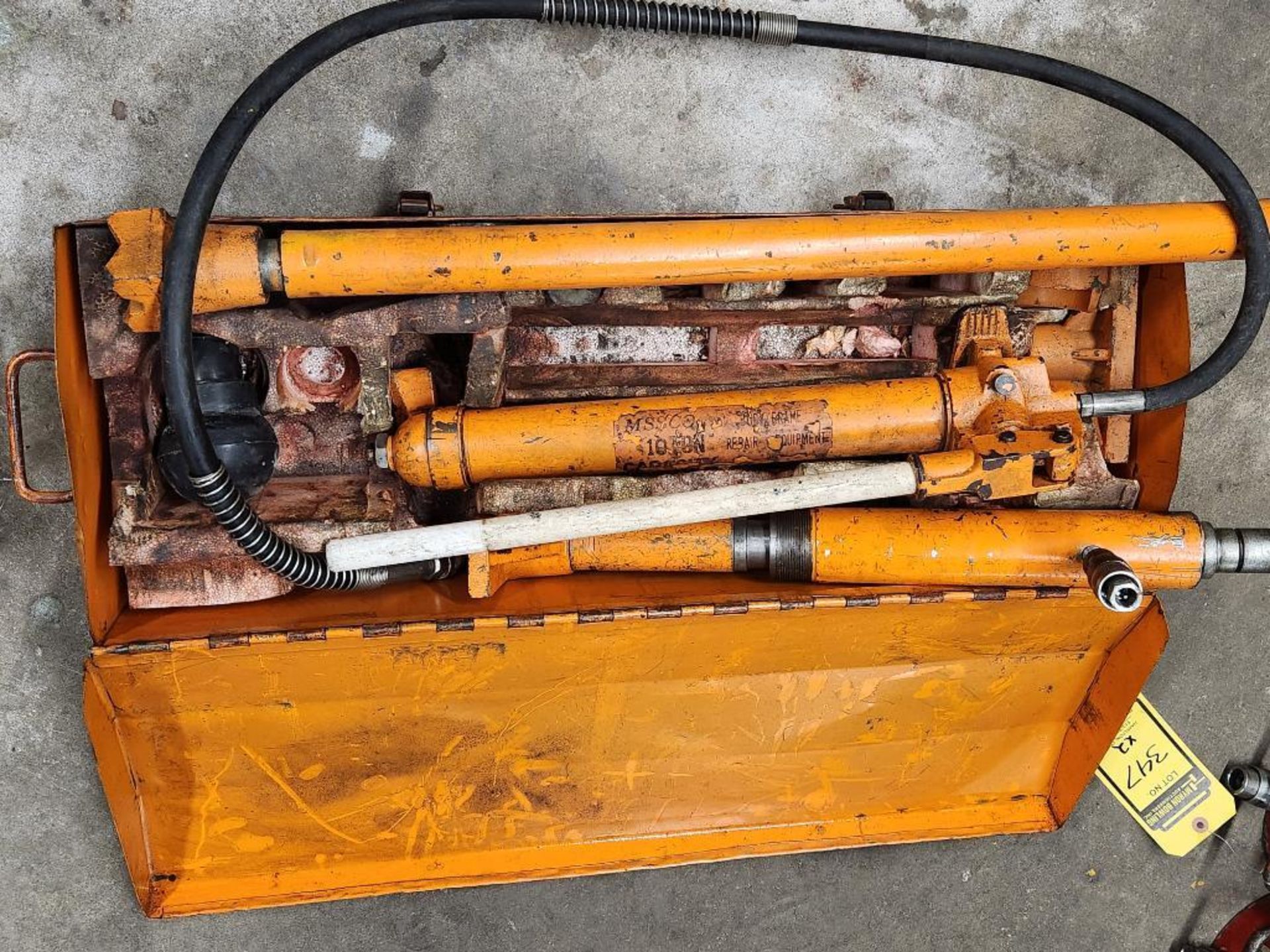 Hydraulic Hand Pump, 10-Ton, Assorted Attachments, w/ Case
