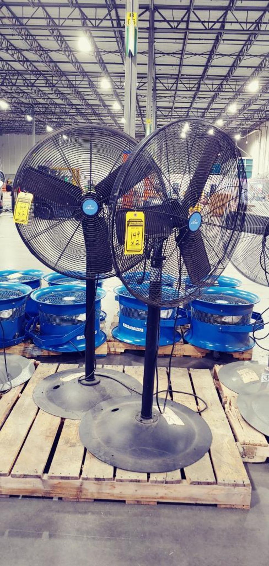 (2x) iLiving 30" Pedestal Fans ($20 Loading Fee Will Be Added To Invoice)